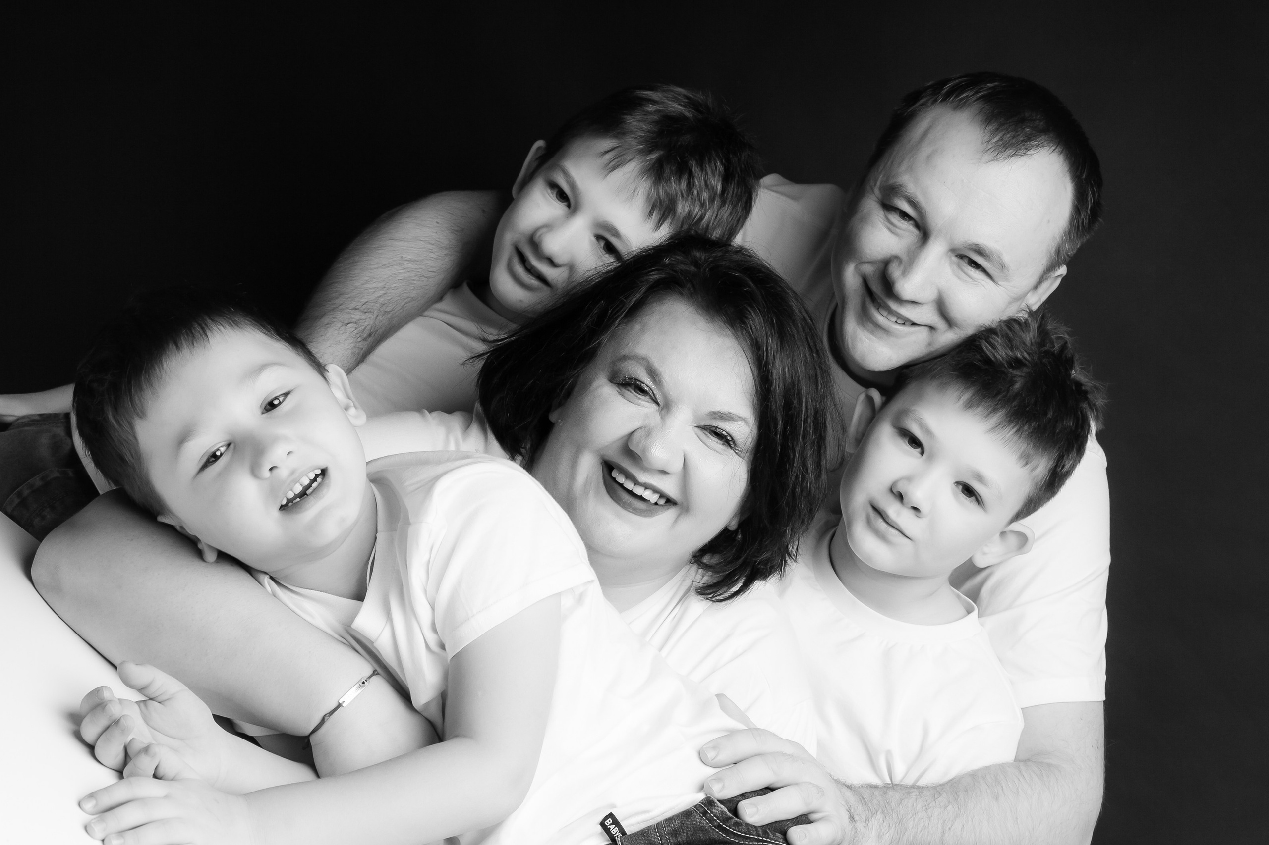 Семейная фотосессия в студии