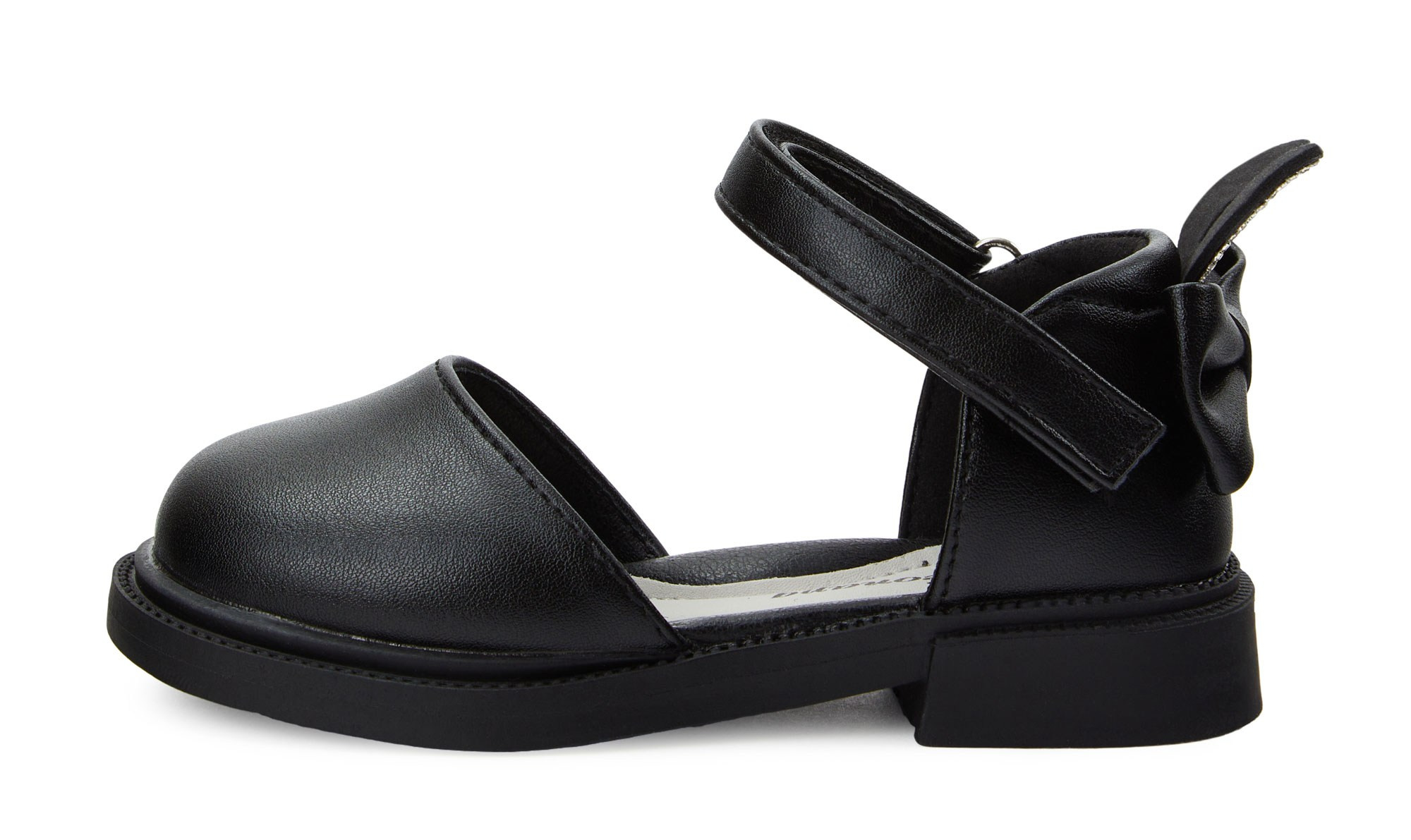 Обувь. Предметный фотограф Москва l Московская область Юрий Козырев