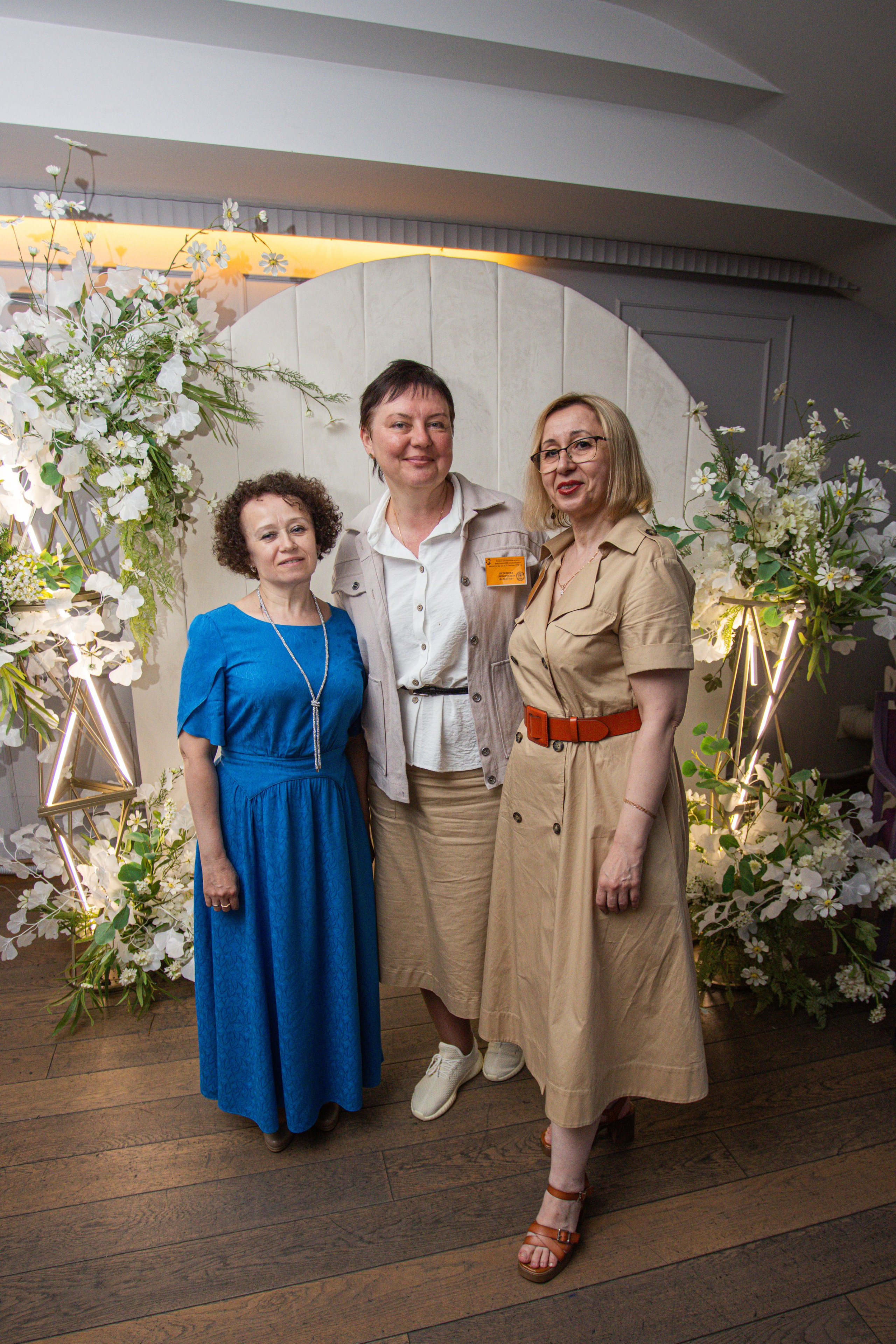 Встреча выпускников. Стоматологи СПб. Семейный фотограф в Вышнем Волочке — Ульяна Иванова | Фотосессии для всей семьи