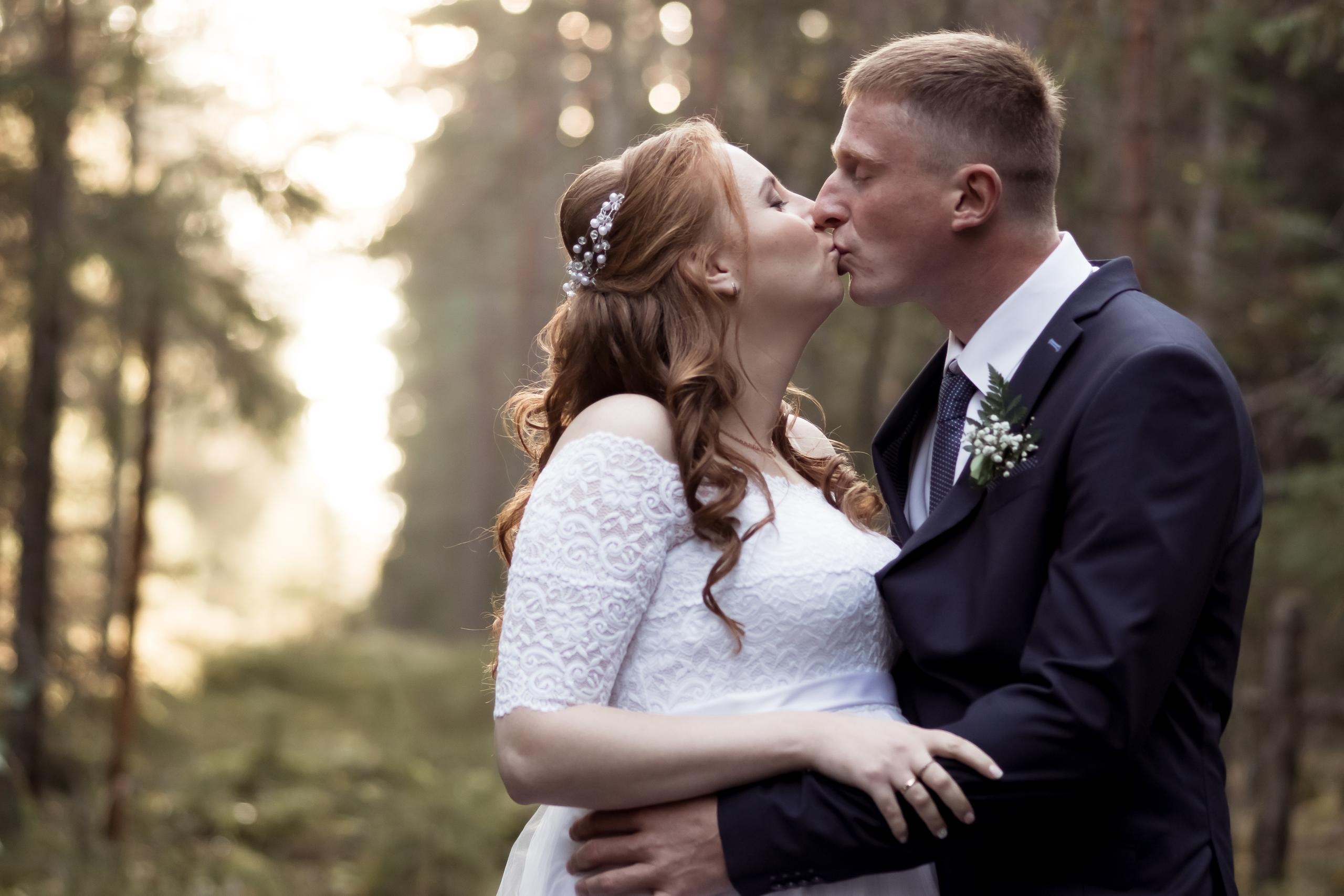 Роман и Елизавета / Приозерск. Финский пляж. Фотограф Барт Полина. Снимаю в Санкт-Петербурге, Москве, Приозерске