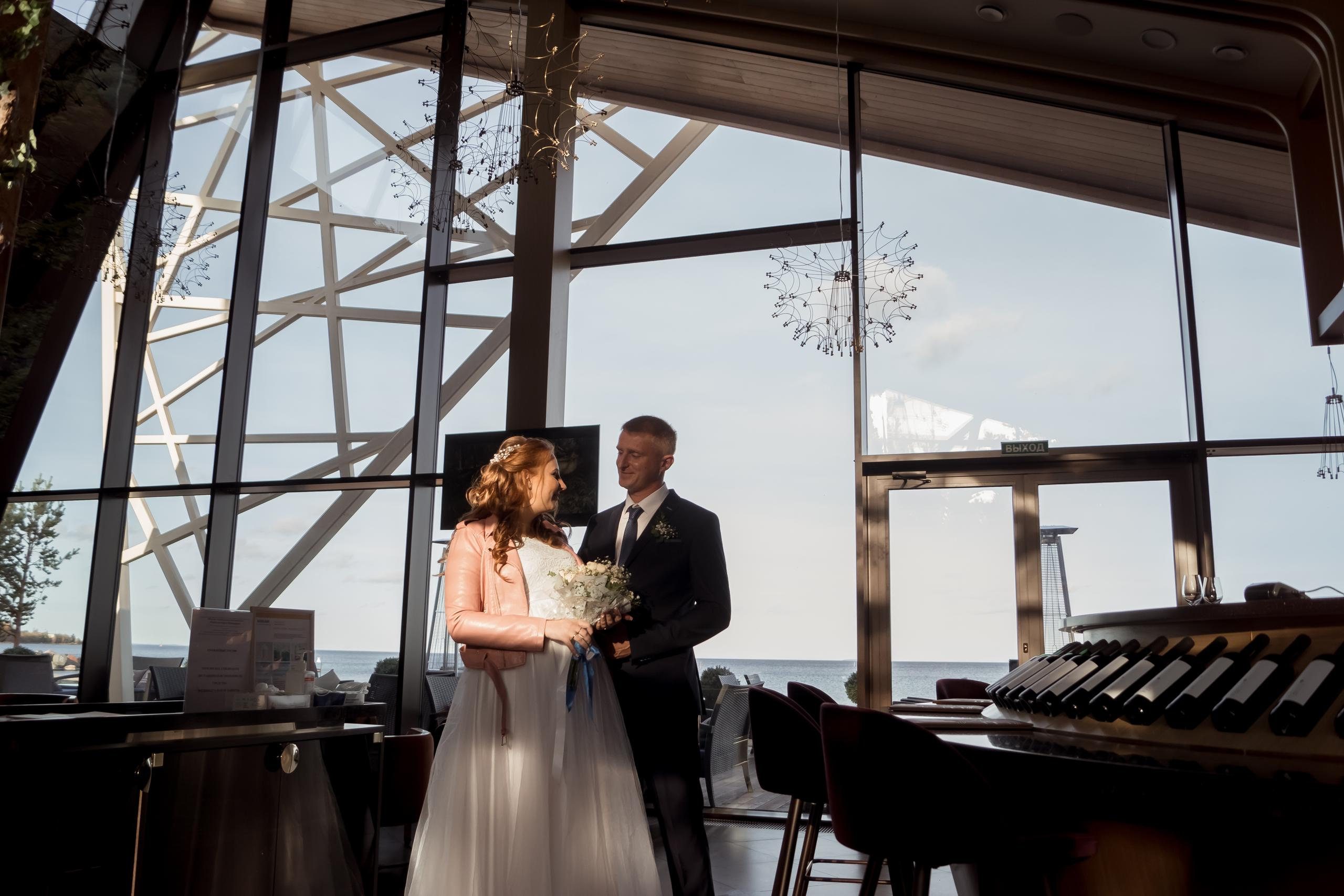 Роман и Елизавета / Приозерск. Финский пляж. Фотограф Барт Полина. Снимаю в Санкт-Петербурге, Москве, Приозерске