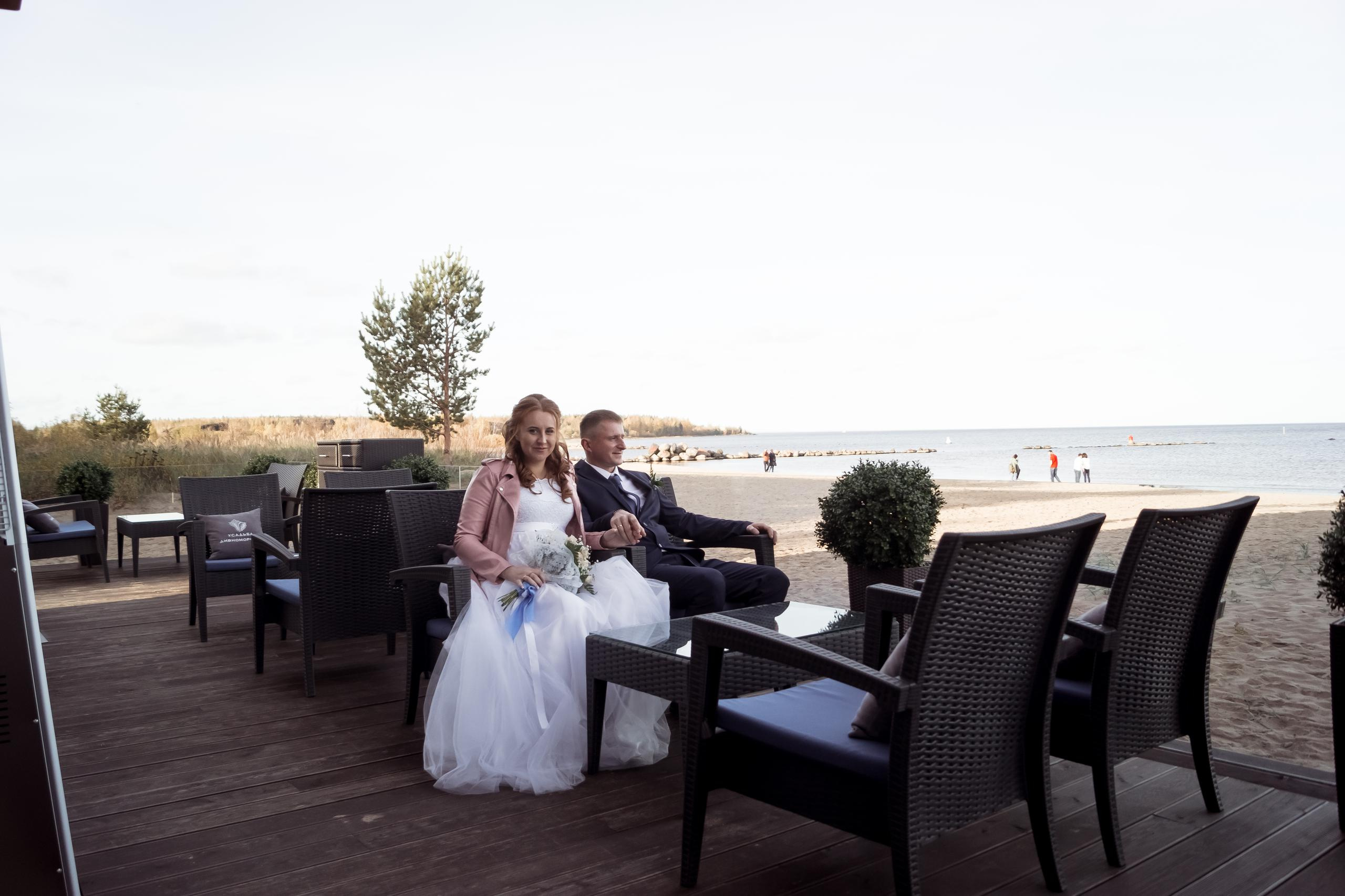 Роман и Елизавета / Приозерск. Финский пляж. Фотограф Барт Полина. Снимаю в Санкт-Петербурге, Москве, Приозерске