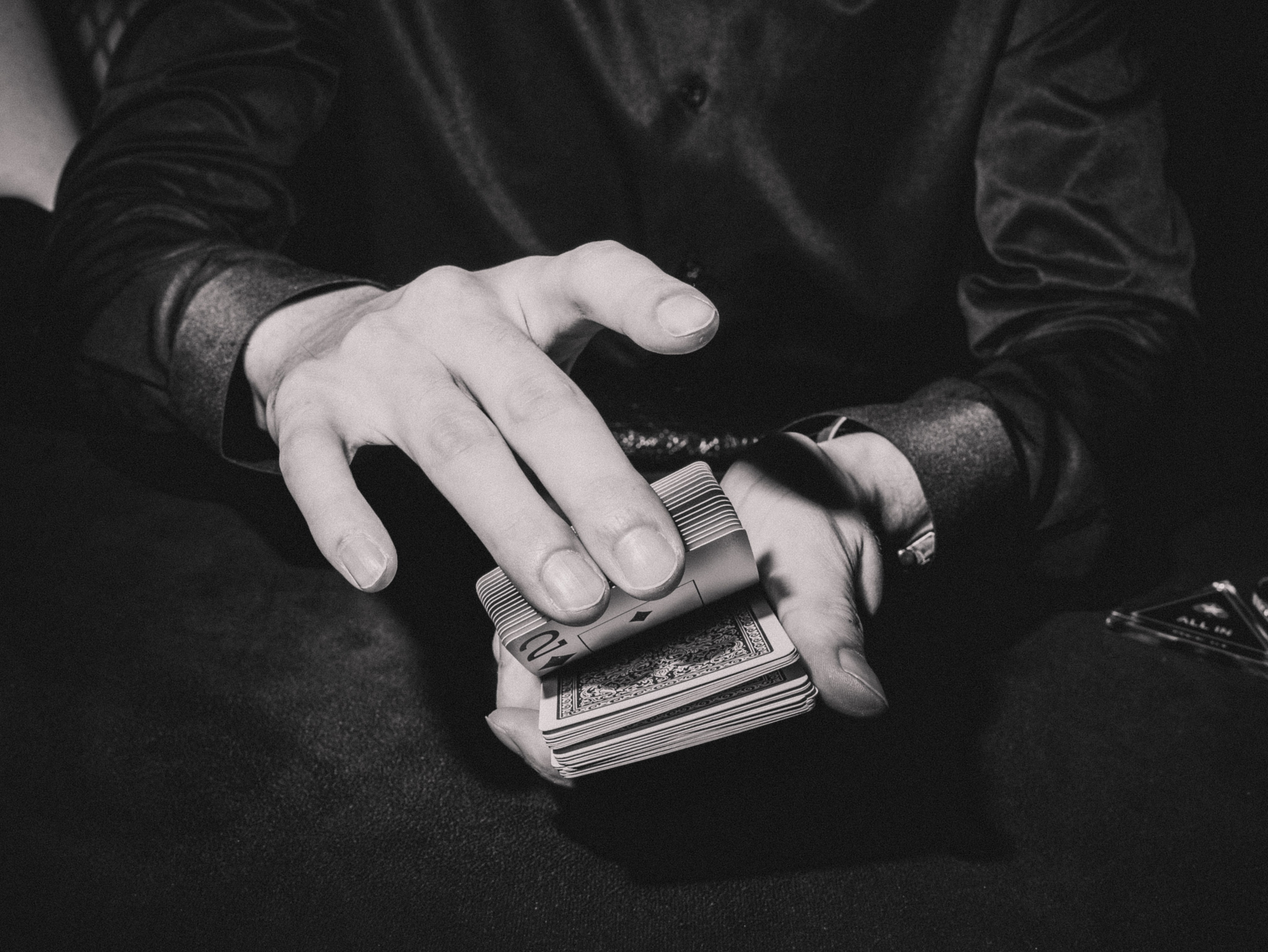 Покерный клуб QUEENS