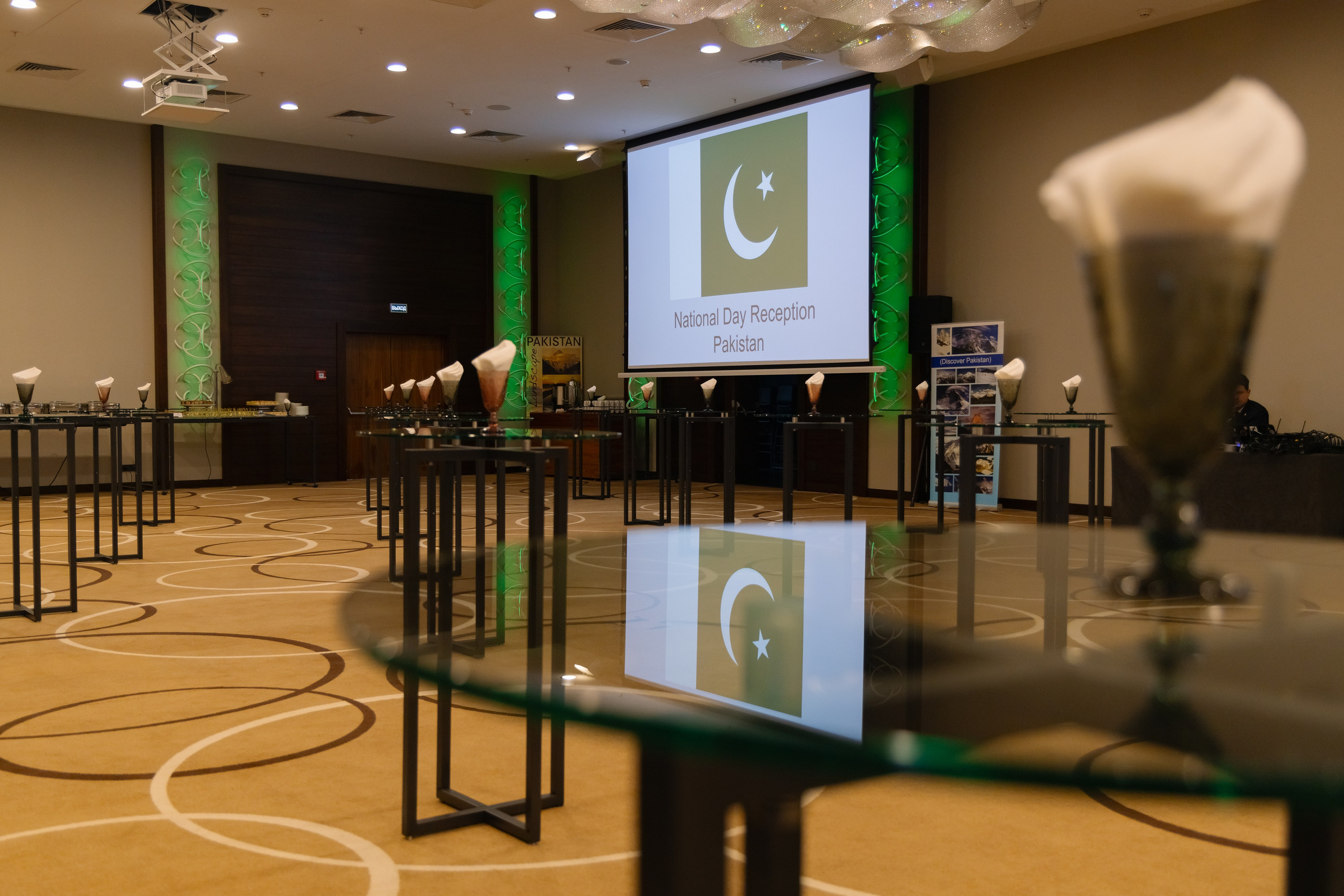 Фотосъемка делегации Пакистана в Беларуси в отеле Марриотт. Свадебный фотограф в Минске/Беларуси Сергей Спиридонов