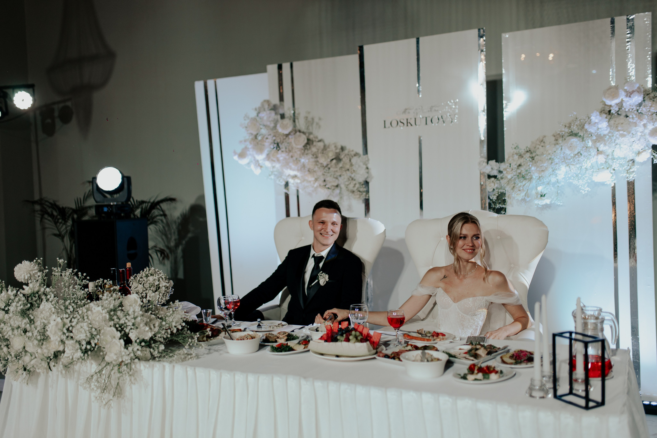 Свадебный банкет в Санкт-Петербурге — Трогательная фотосессия с родными и лавстори. Фотограф в Санкт-Петербурге Лиза Семченкова