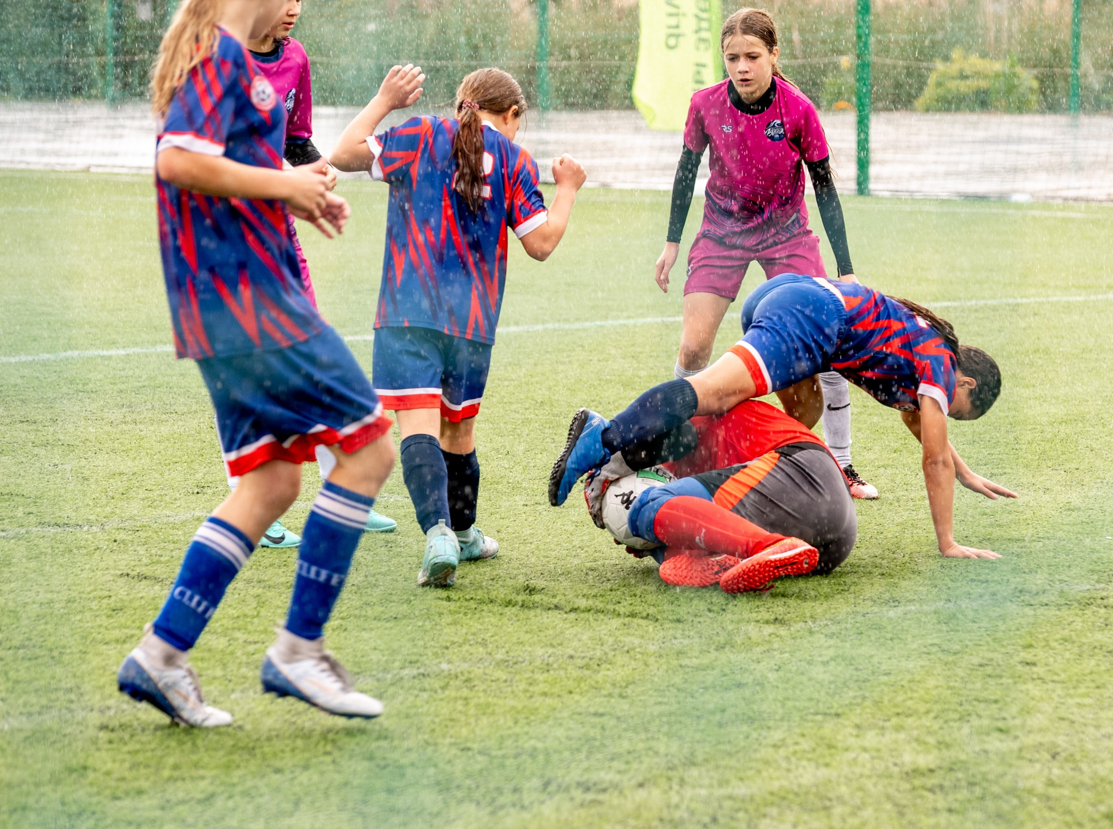 Фестиваль футбола Искра. Девочки. Свадебный и семейный фотограф София Невская