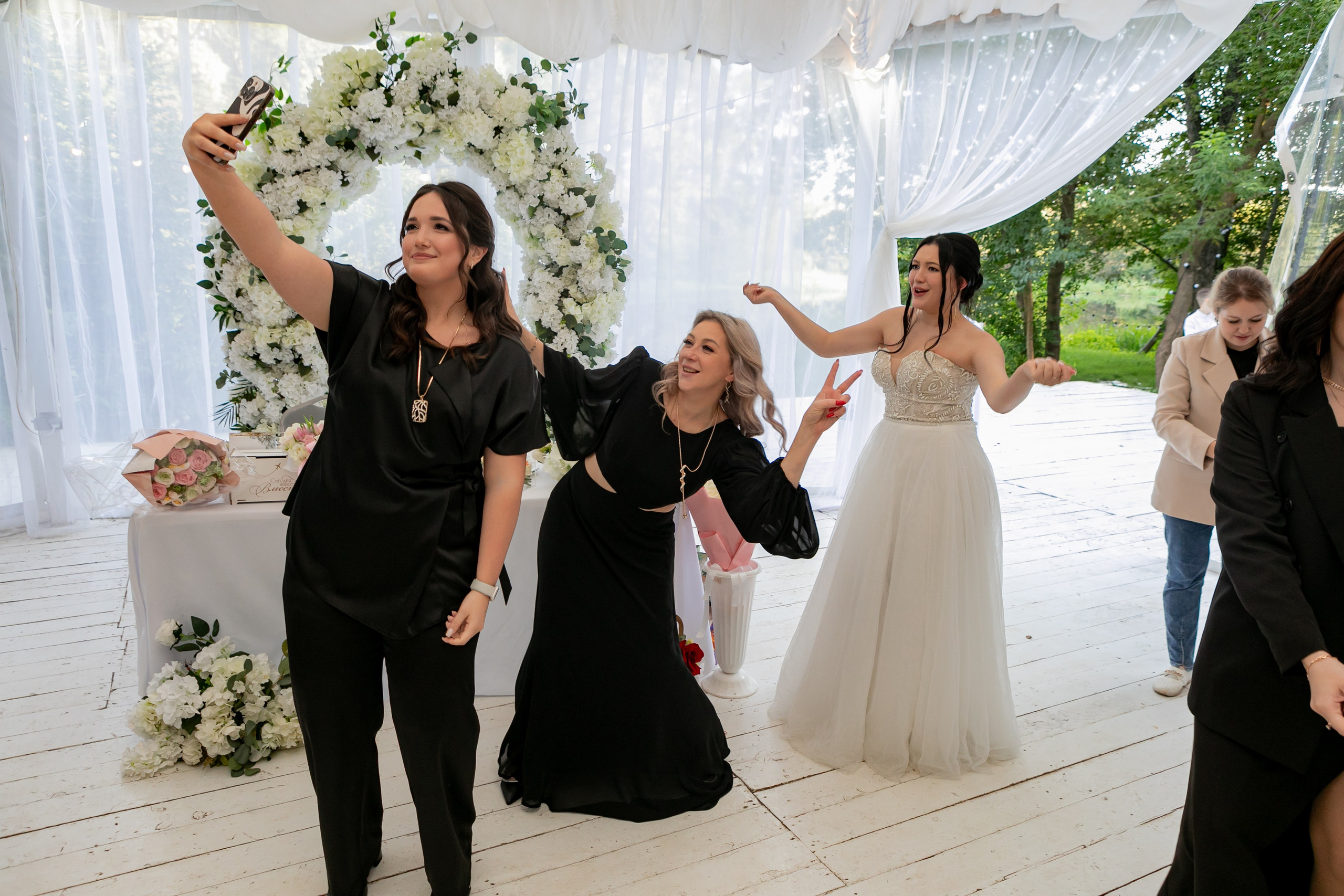 Свадьба Александра и Кристины. Ведущая праздников и мероприятий Ирина Гумерова