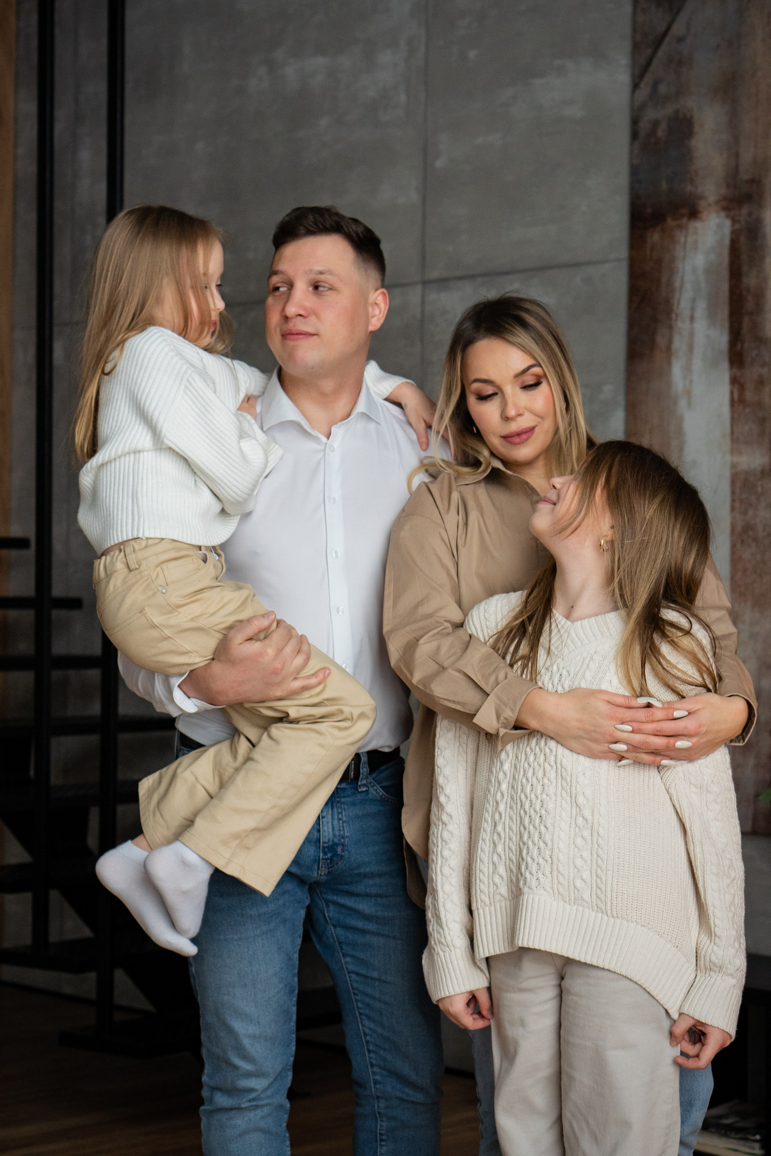 Семья К. Новогодняя история в студии. Фотограф Ольга Игорева