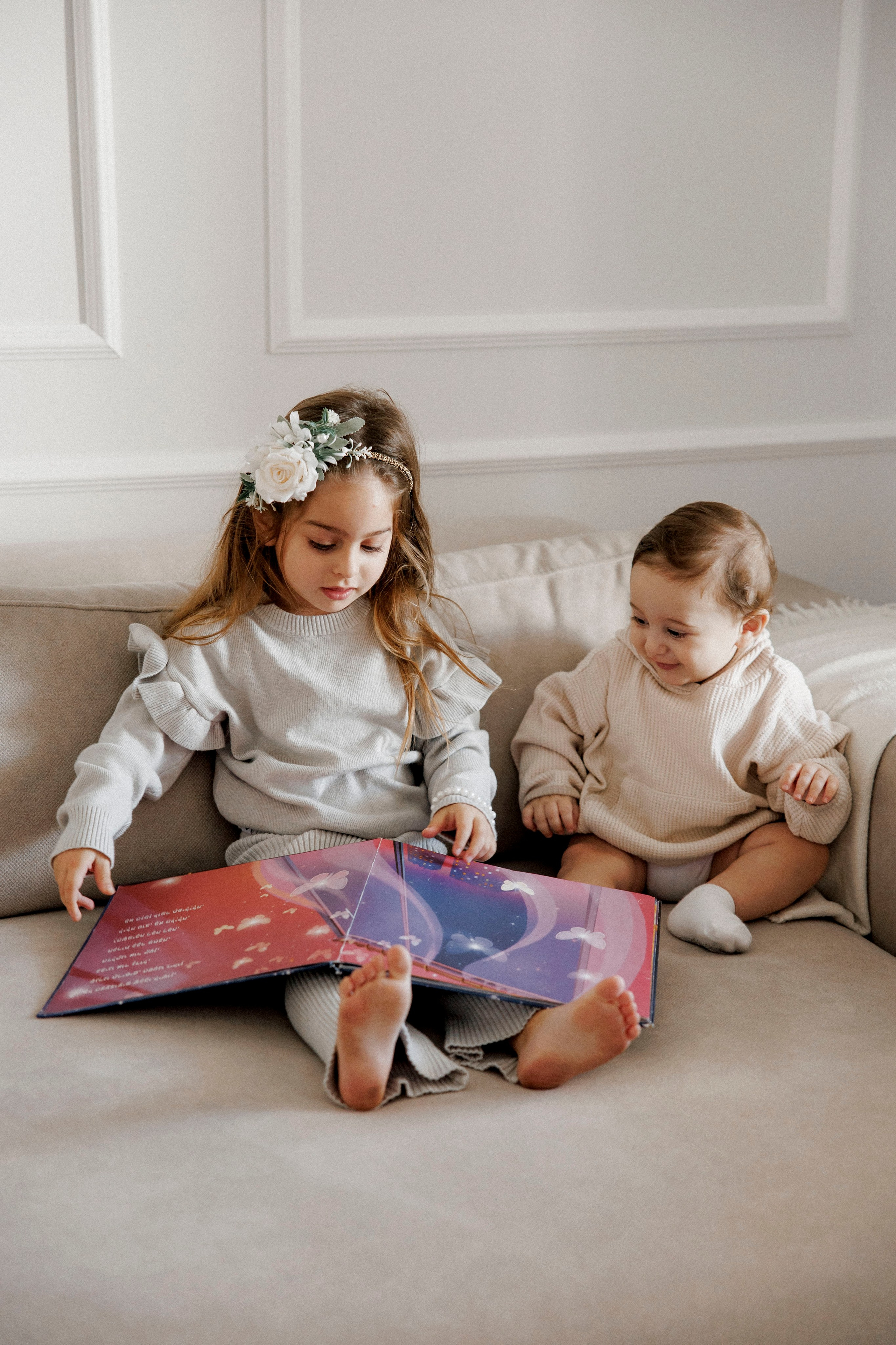 Family photoshoot at home. Главная