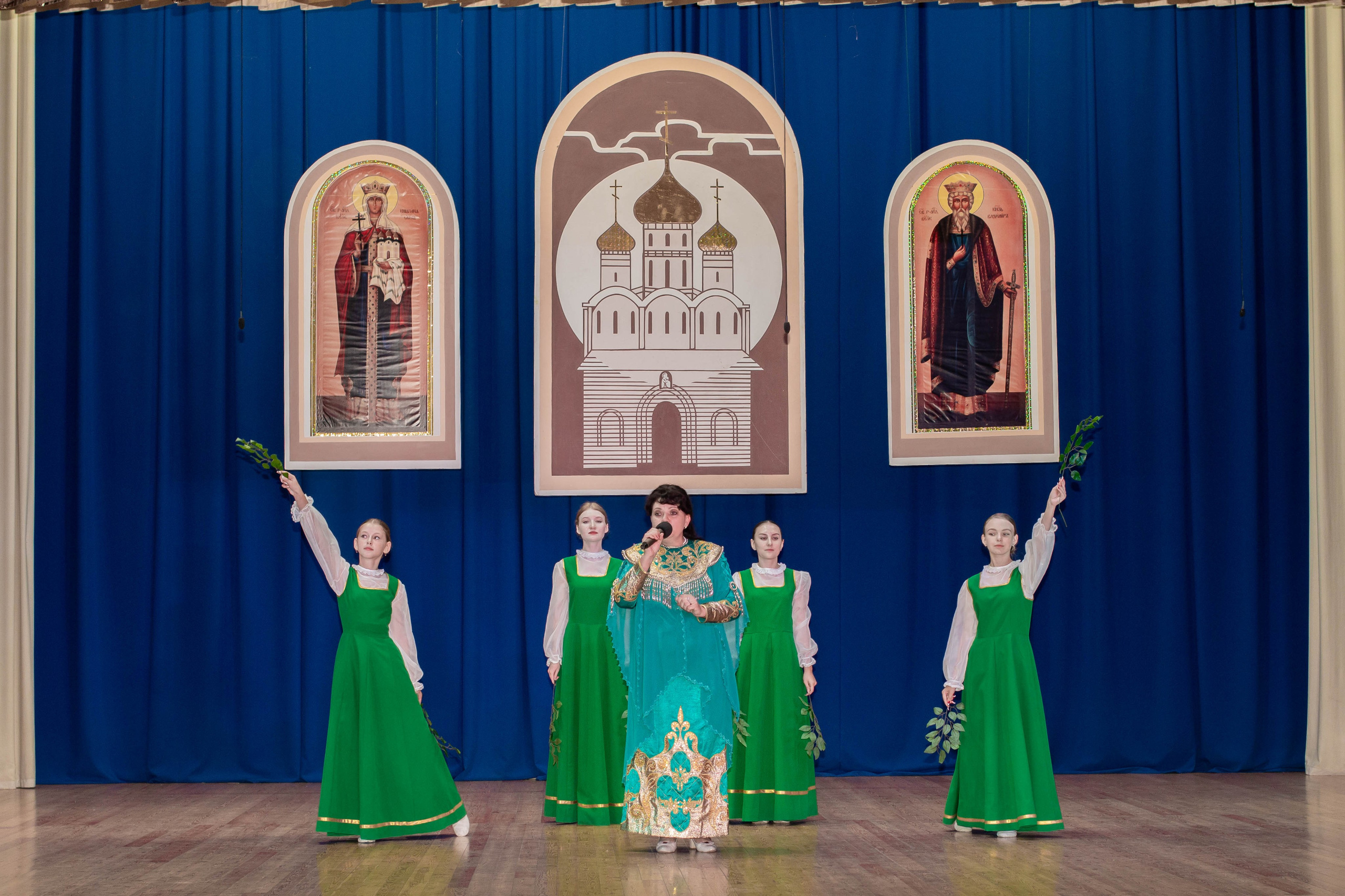 День Святого Владимира п. Радуга. Главная