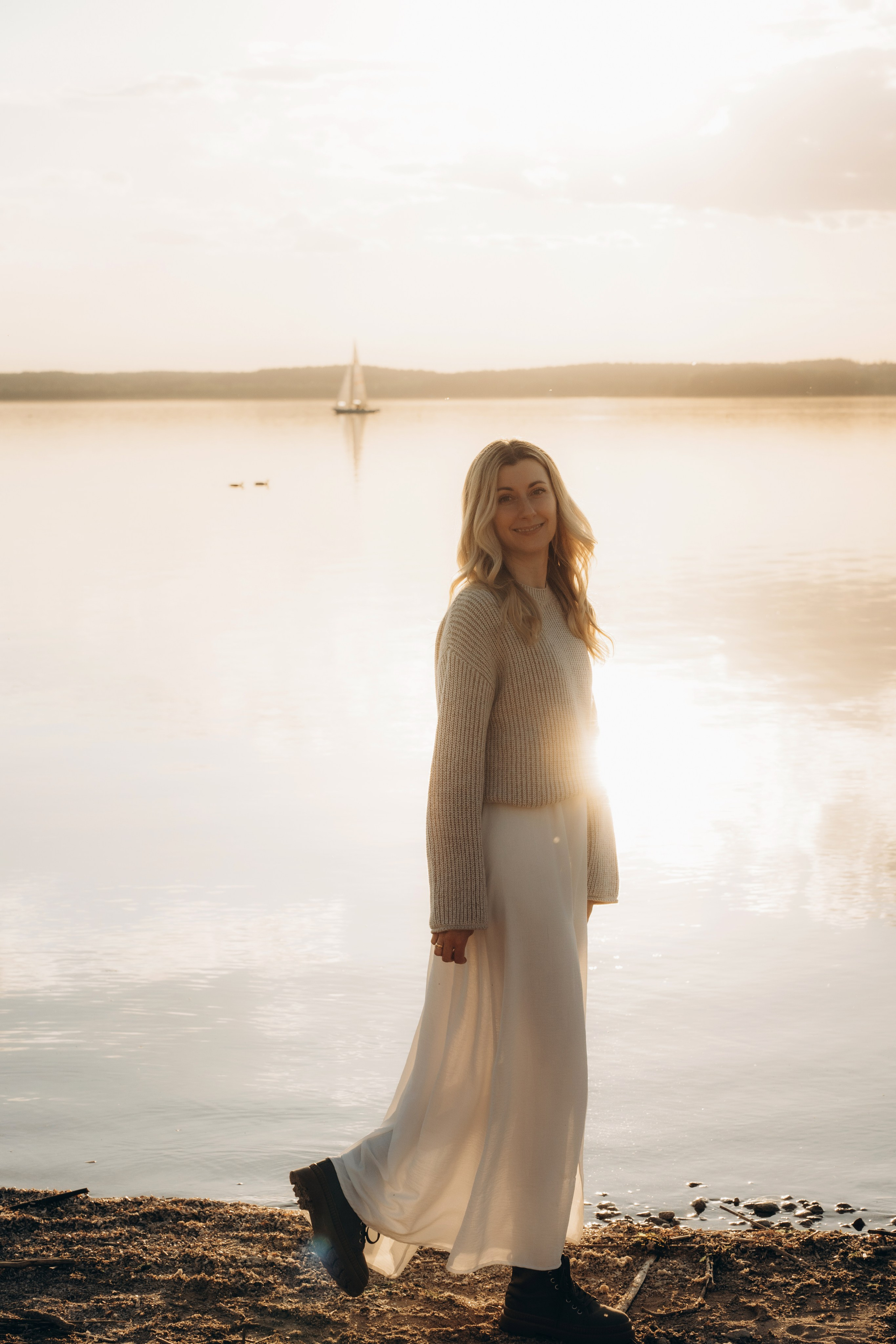 Весеннее тепло семьи на берегу Минского моря. Ваш семейный фотограф в Минске — Вика Трегубова