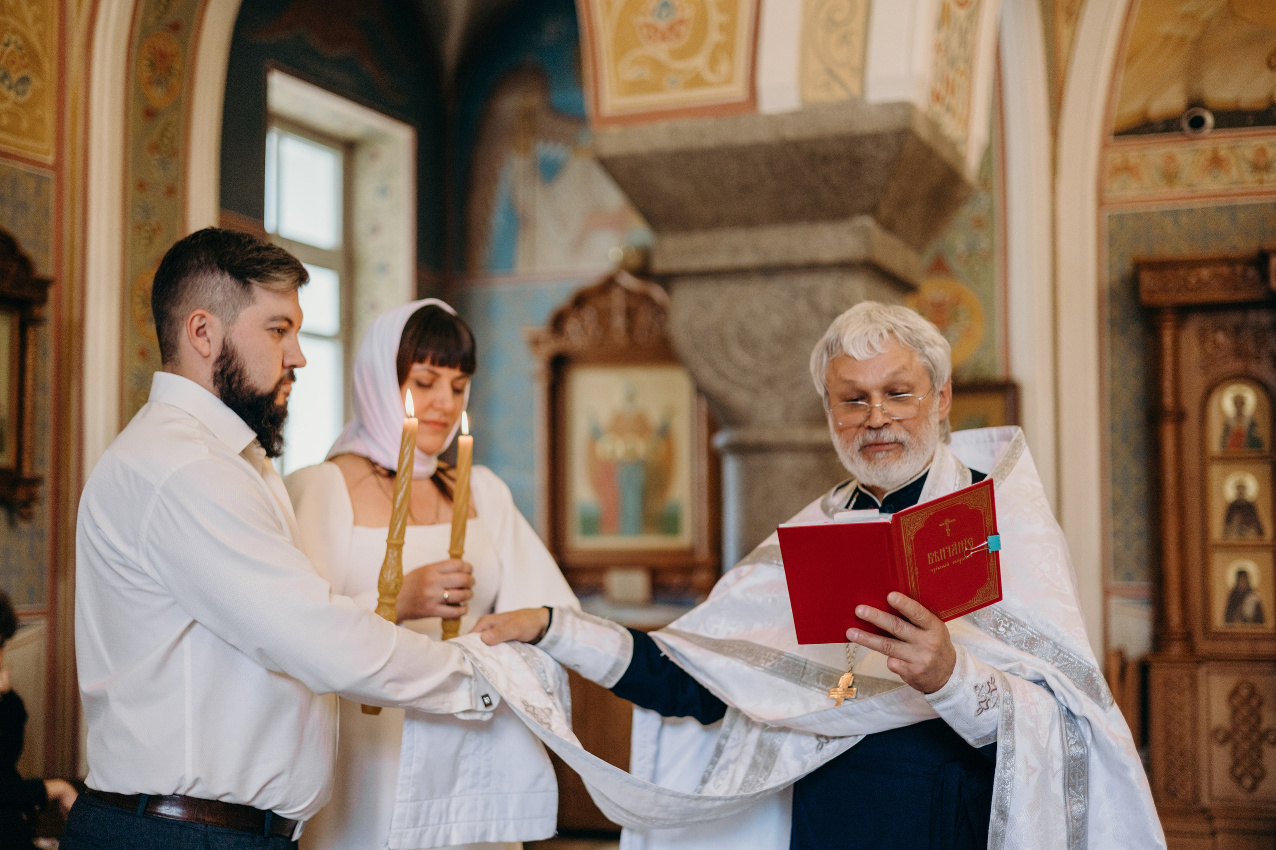 Венчание Храм-Иоанна Предтечи. Фотограф свадебный семейный в Красноярске Шукшина Наталья