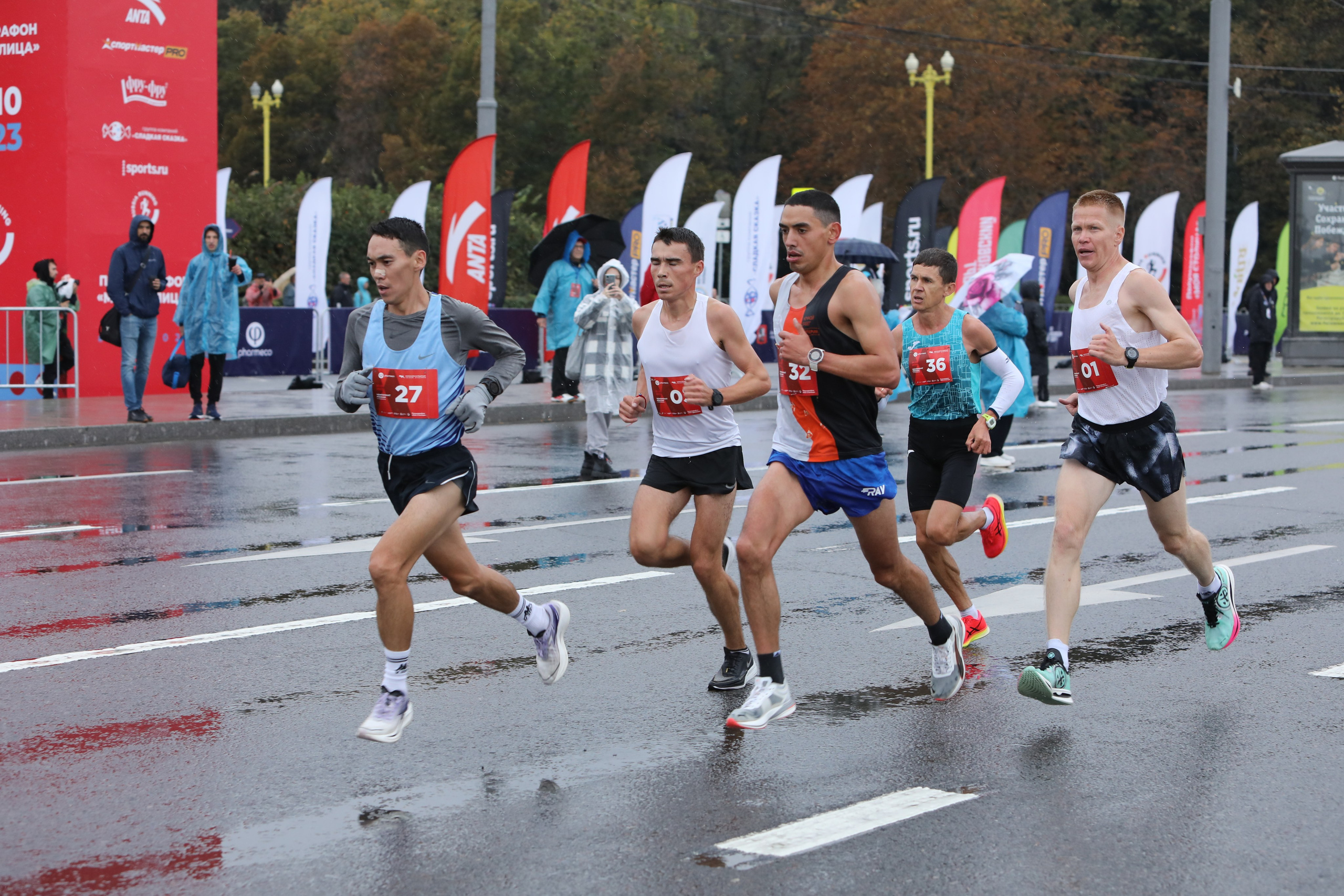 Полумарафон Моя столица, 1 октября 2023 г. Фотограф Сергей Ловкий