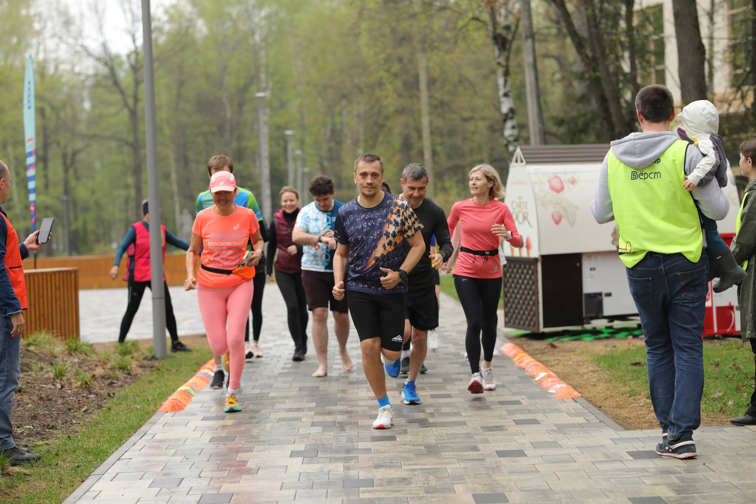 100 забег 5 вёрст Химки. Фотограф Сергей Ловкий