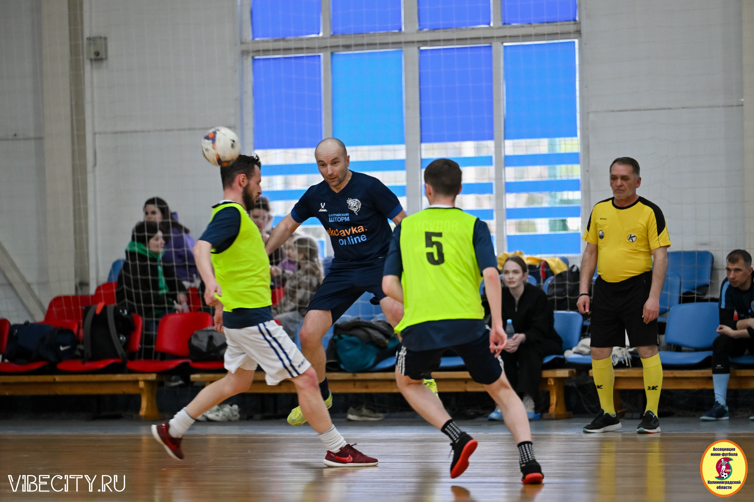 8 тур Корпоративной Бизнес-Лиги по футзалу. VIBECITY.RU Вайб Сити Ру Фоторепортажи Фотоотчеты Калининград