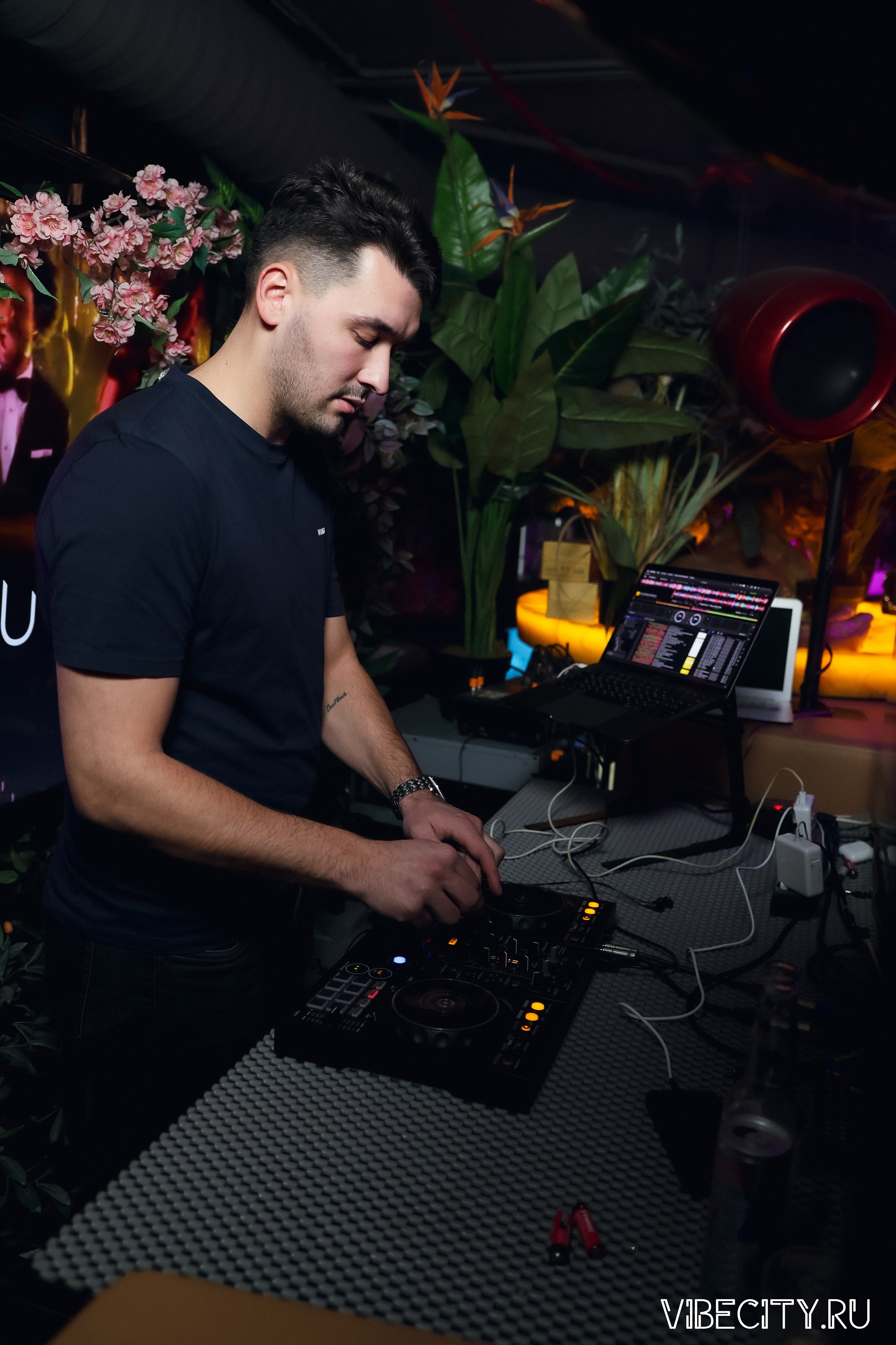 DOUBLE U. VIBECITY.RU Вайб Сити Ру Фоторепортажи Фотоотчеты Калининград