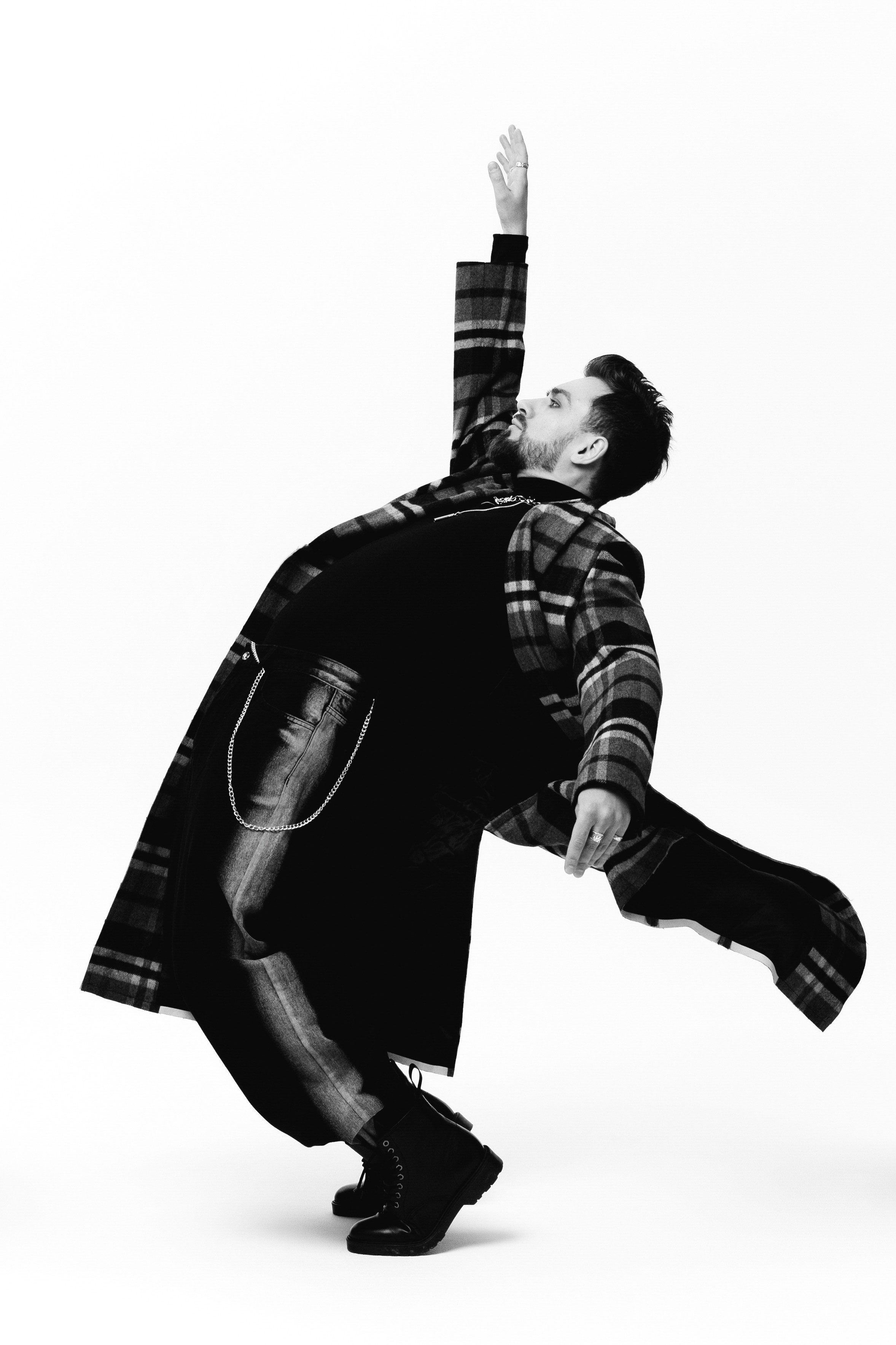 IOSTRA. Фотограф