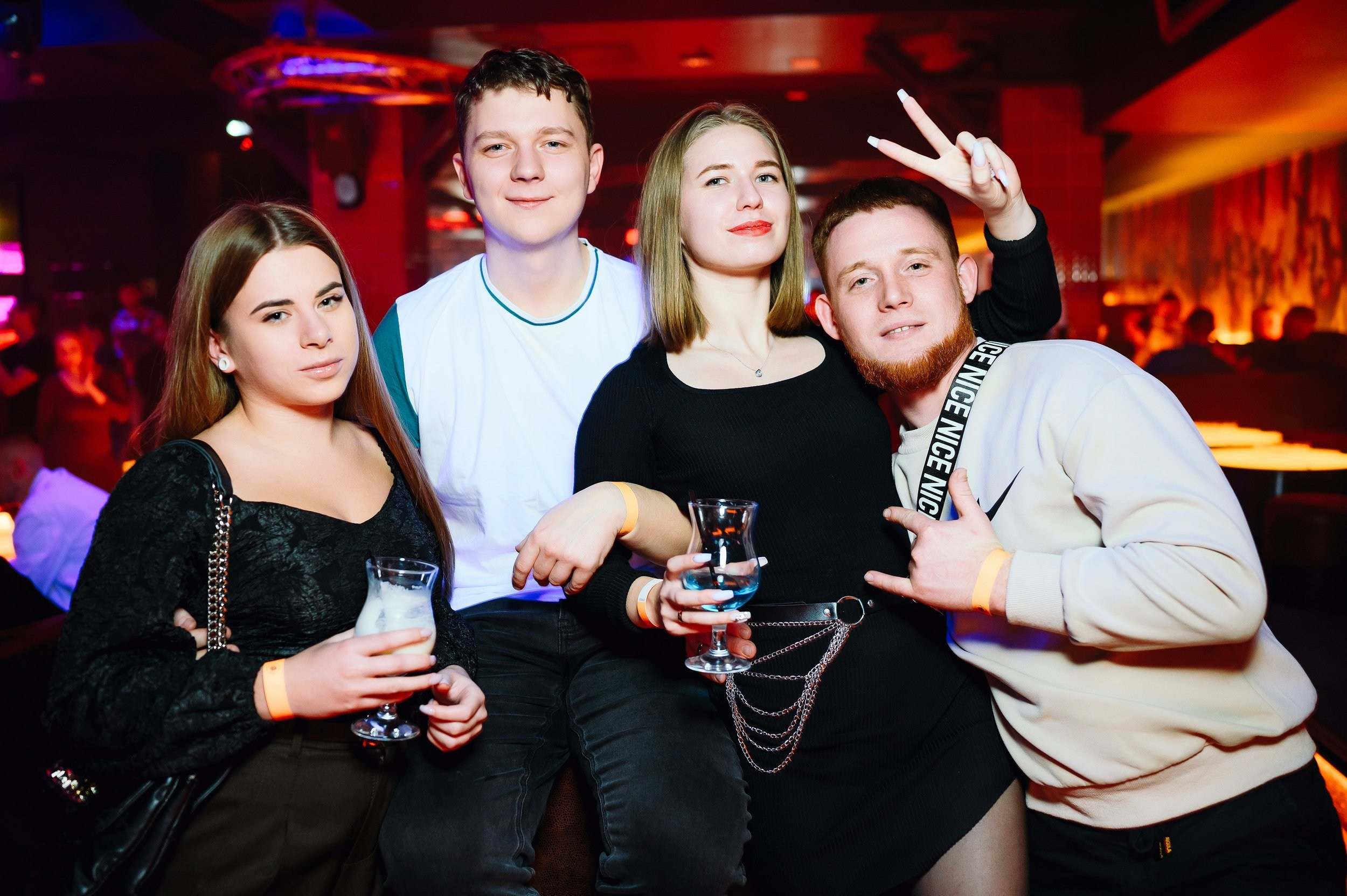 Фоторепортаж из Планеты. One Media Life: фоторепортажи, фотоотчеты с мероприятий и заведений