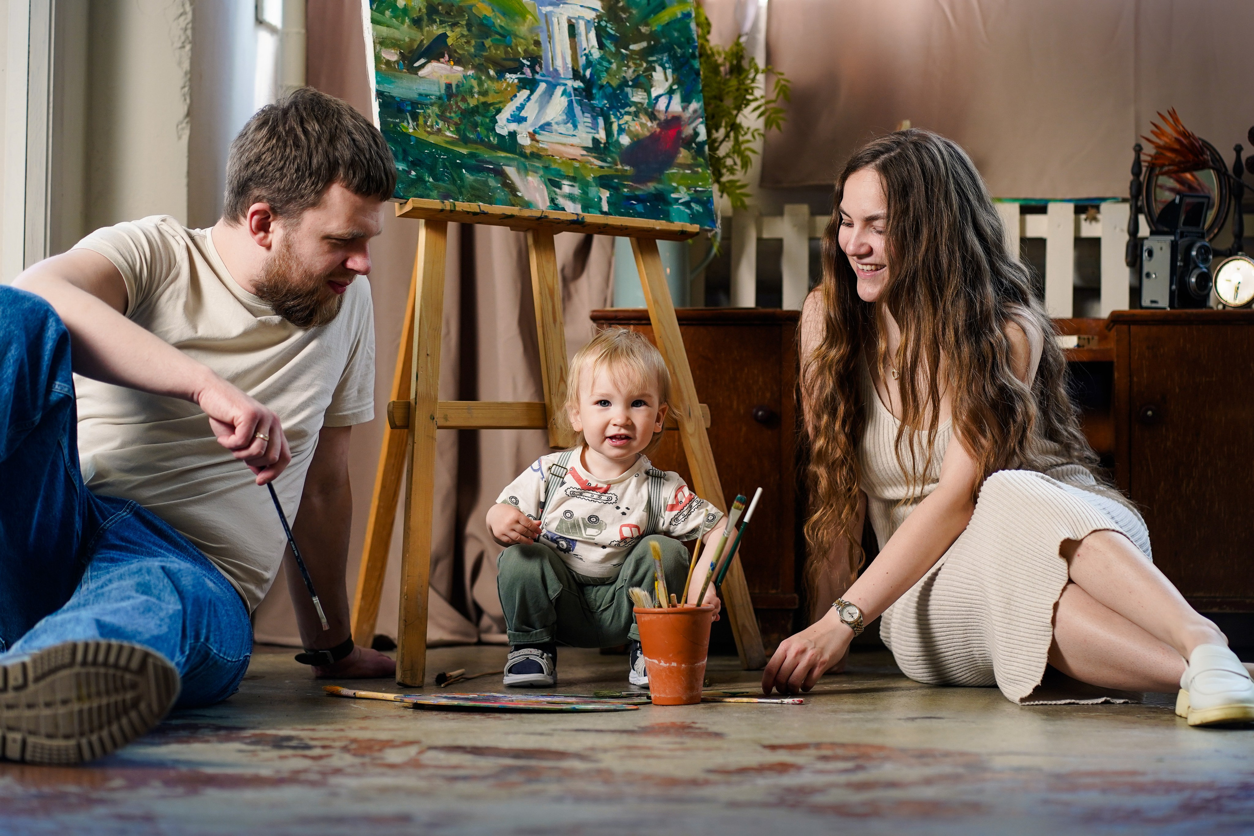 Семья с малышом в фотостудии. Семейный и портретный фотограф в Екатеринбурге Анна Лобанова