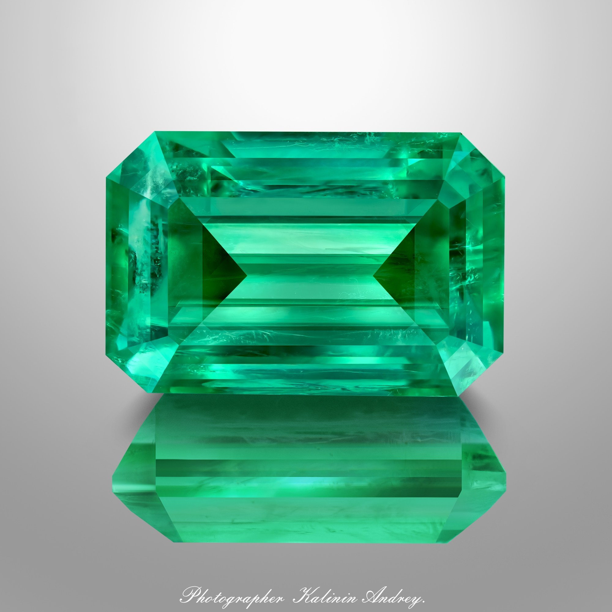 Заказать высококачественную фотосъёмку драгоценных камней в Москве +79660031307