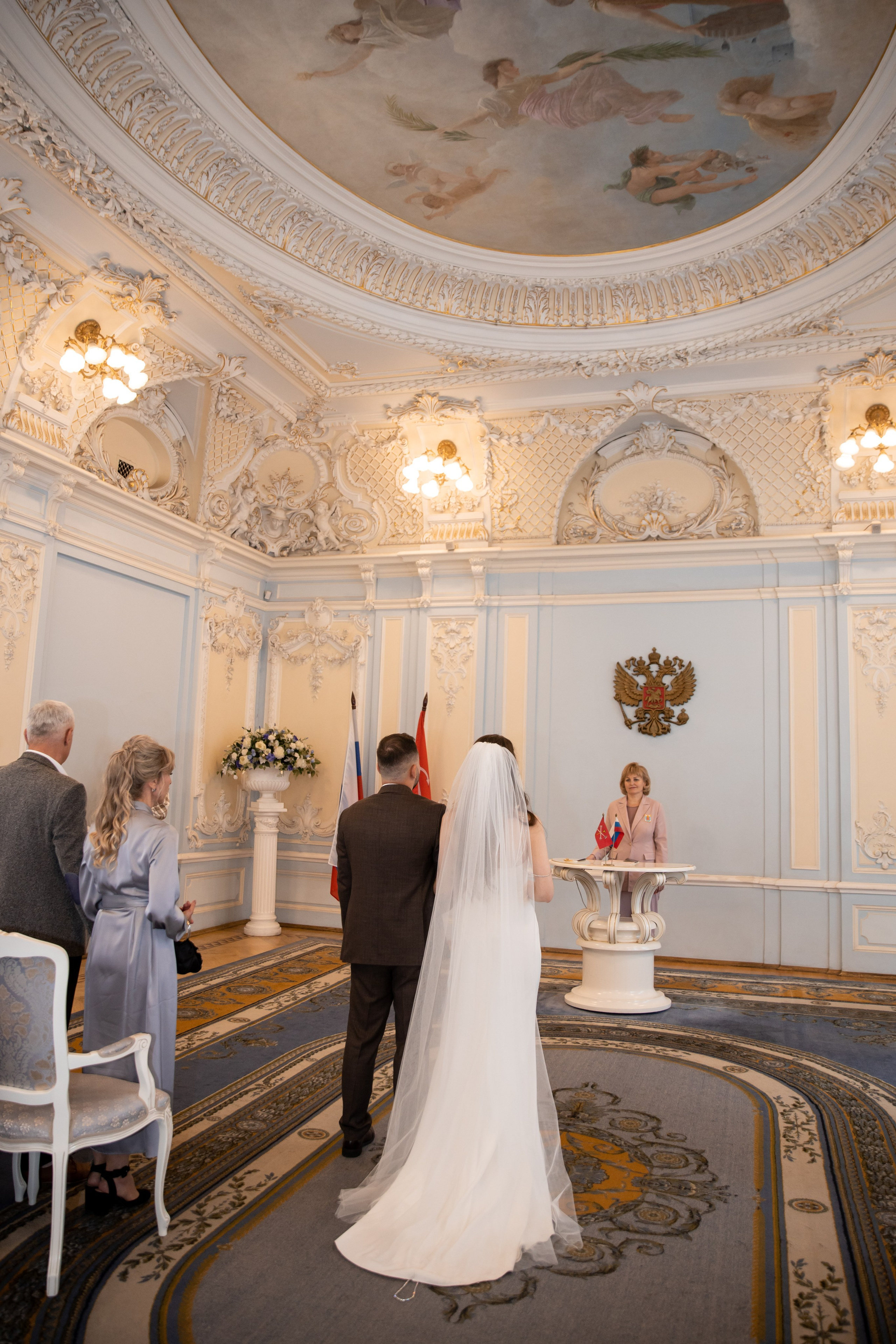 Анна и Александр / Прогулка + ЗАГС. Свадебный и семейный фотограф в Москве Диана Левченко