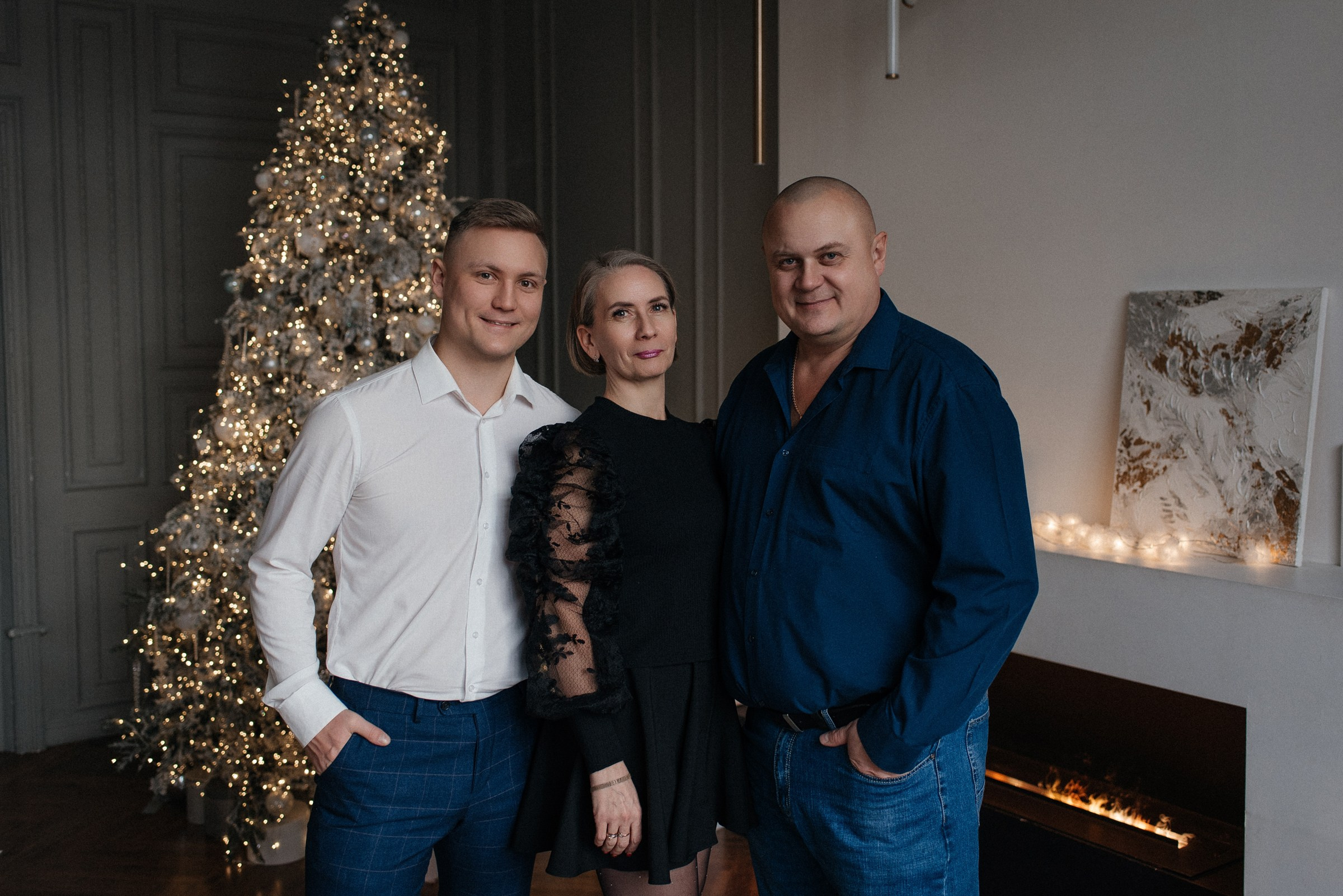 новогодняя семейная фотосессия в студии