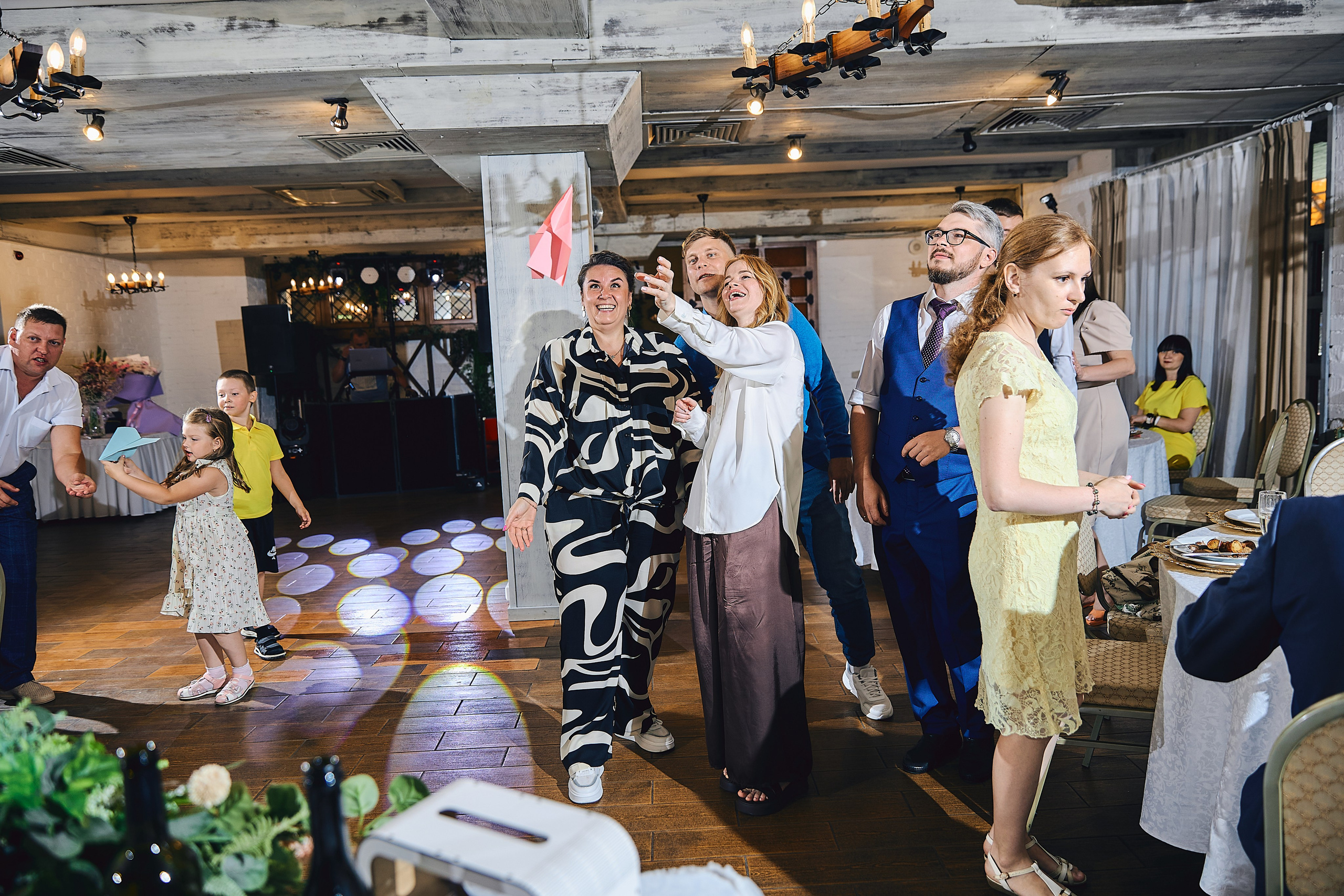 Стас и Дарья свадьба в Пикколо Аморе. Свадебный, контент фотограф в Кемерово Любовь Гальцова