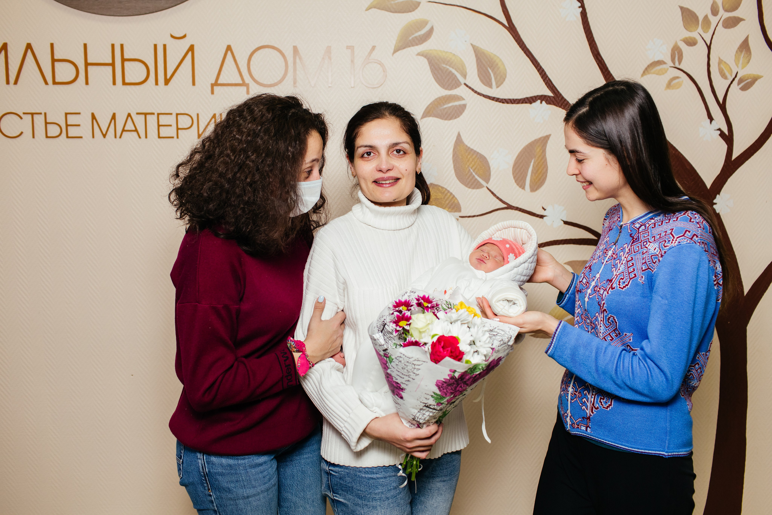 Родильный дом. Фотограф Алексей Солопов