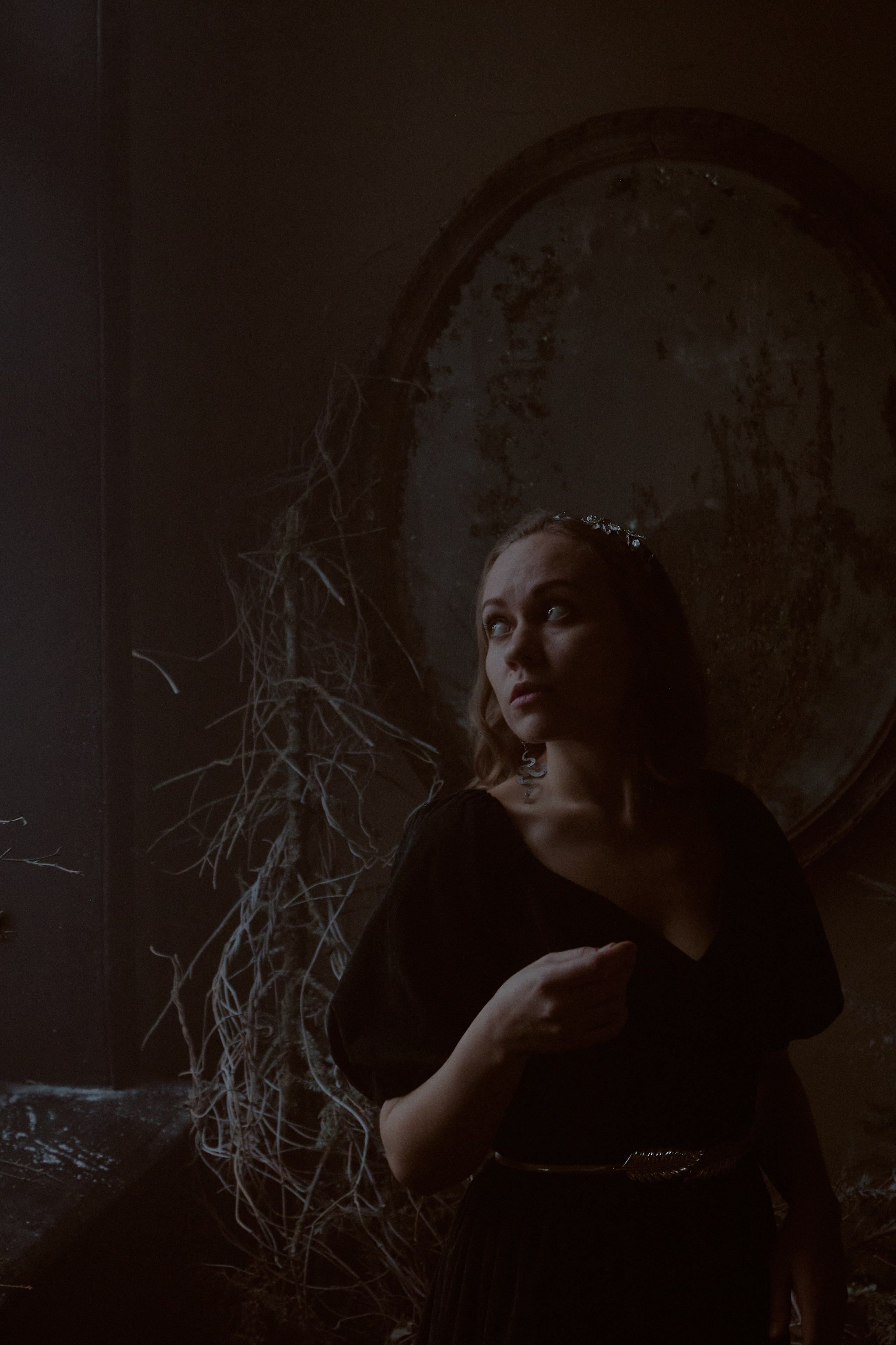 Тень. Фотограф лавстори Москва/МО Приятелева Ангелина