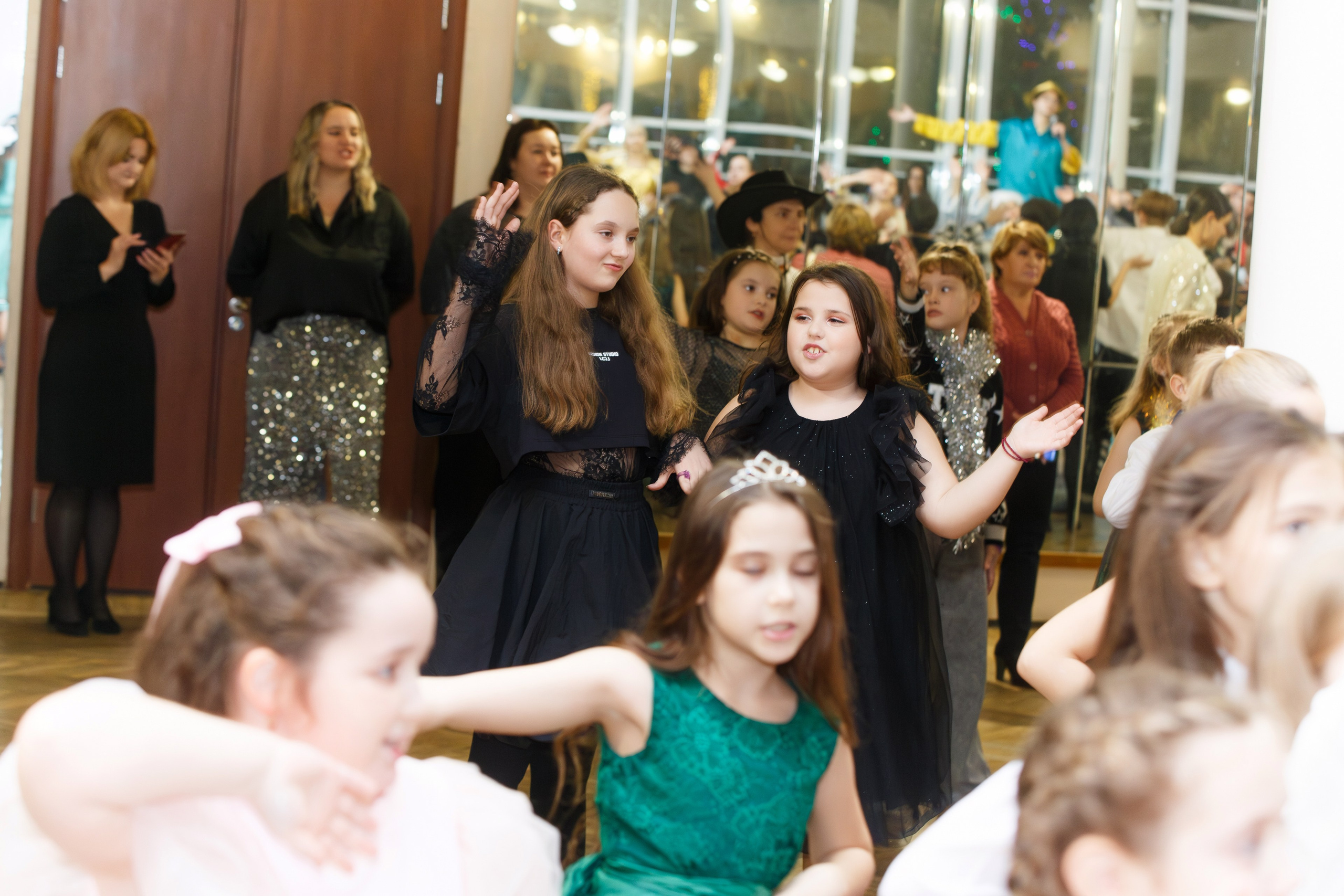 Театр-студия «ОК"ФАНТАЗИЯ» — „НОВЫЙ ГОД С ФАНТАЗИЕЙ“. Профессиональный фотограф в Мценске и Орловской области