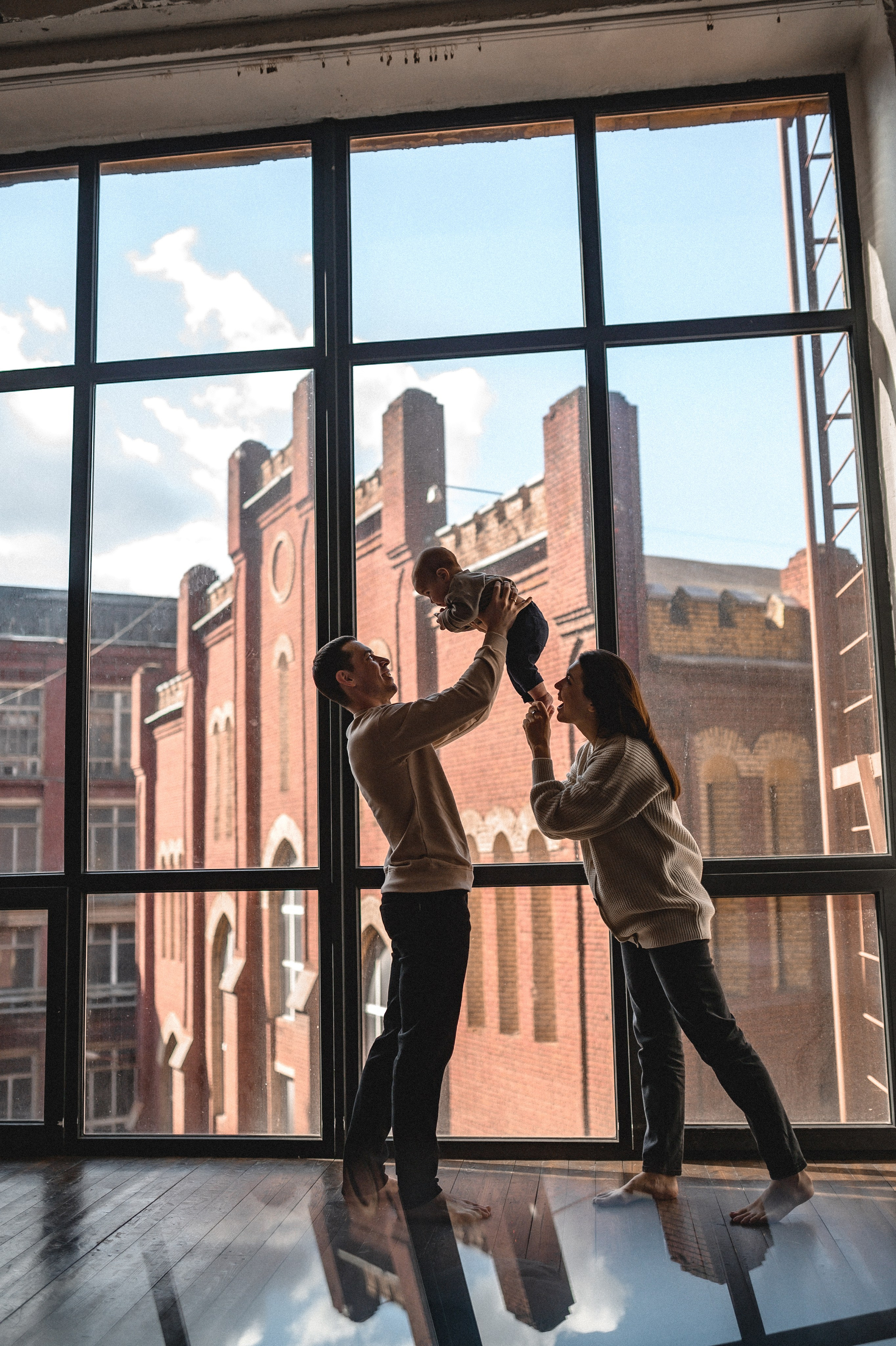 Вова, Юля и Максим в студии Москва. Семейный и свадебный lifestyle-фотограф в Москве Мария Петрова