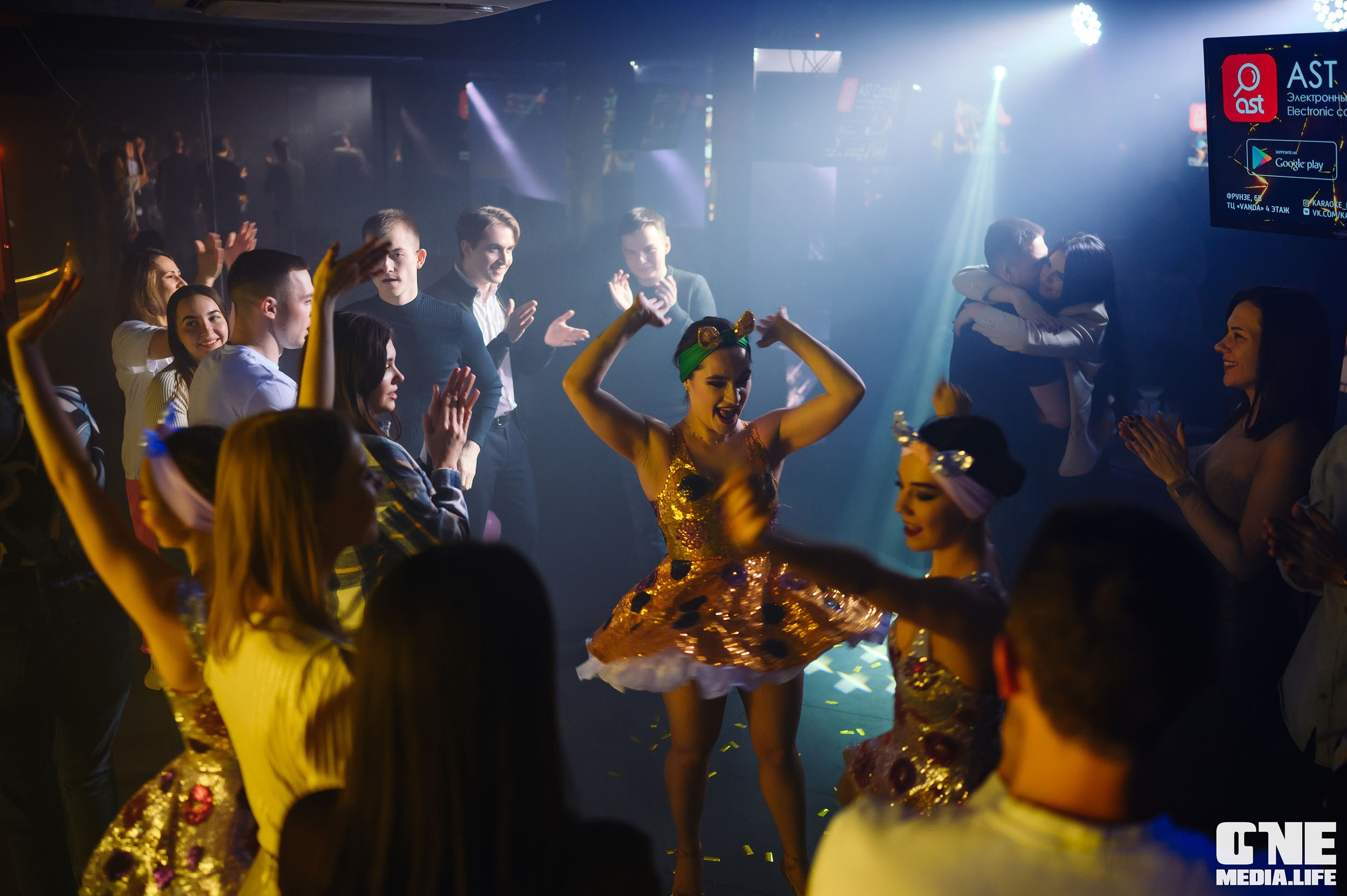 Фотоотчет из караоке-клуба Эйфория. One Media Life: фоторепортажи, фотоотчеты с мероприятий и заведений