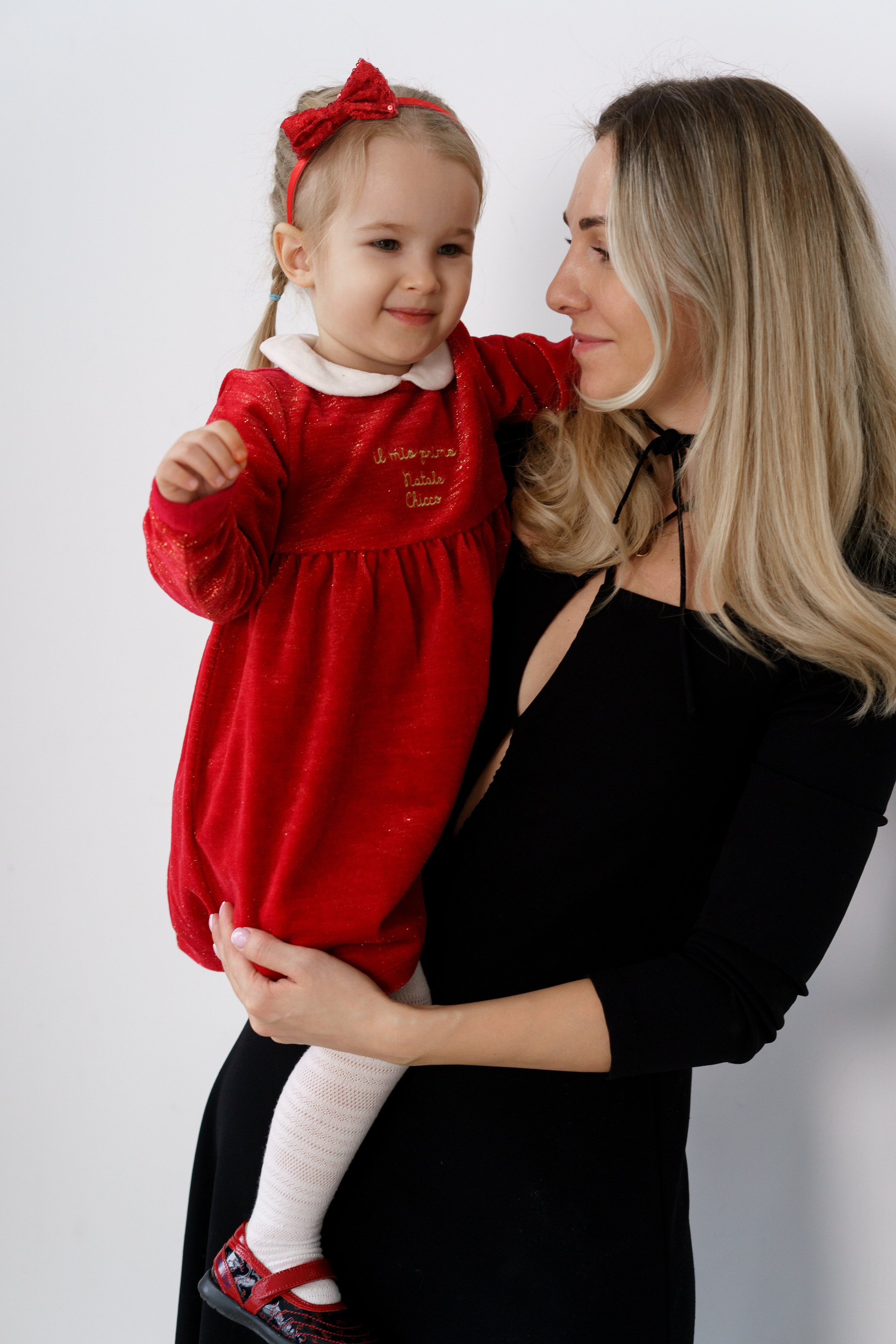 Вика и Алиса. Главная