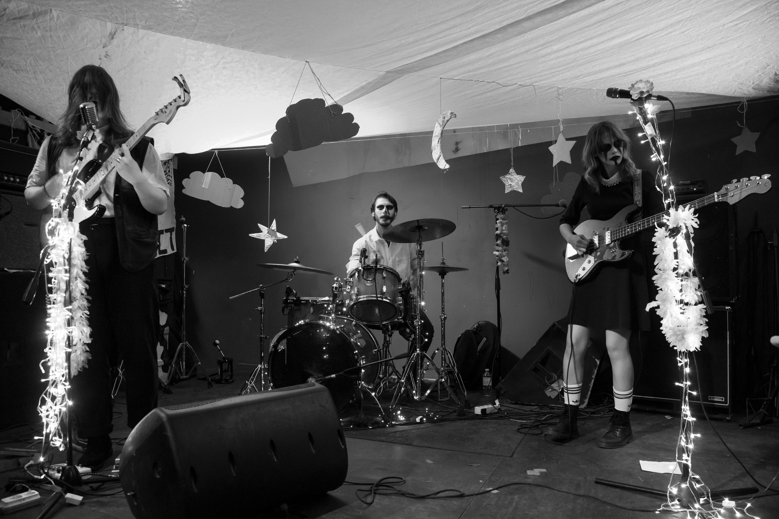 Муз. группа «Кабельщик». Сандра Ковалева | ЧБ фотограф