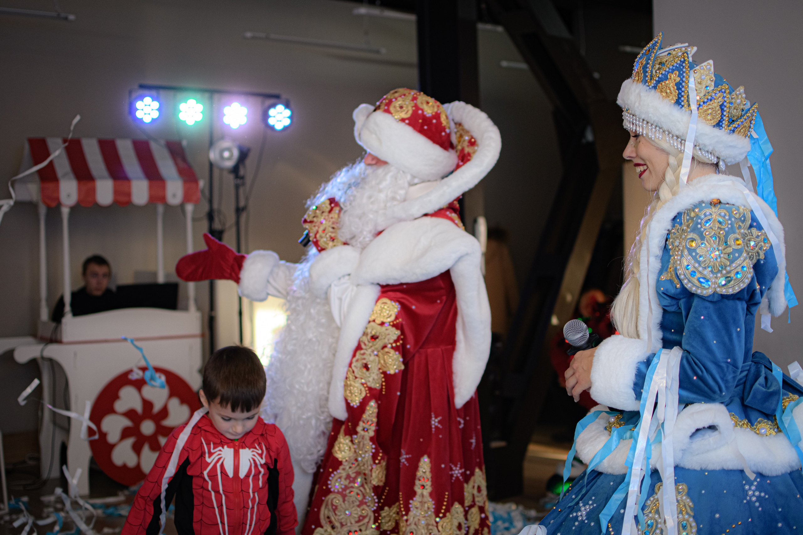 HAPPY NEW YEAR. Photokarish