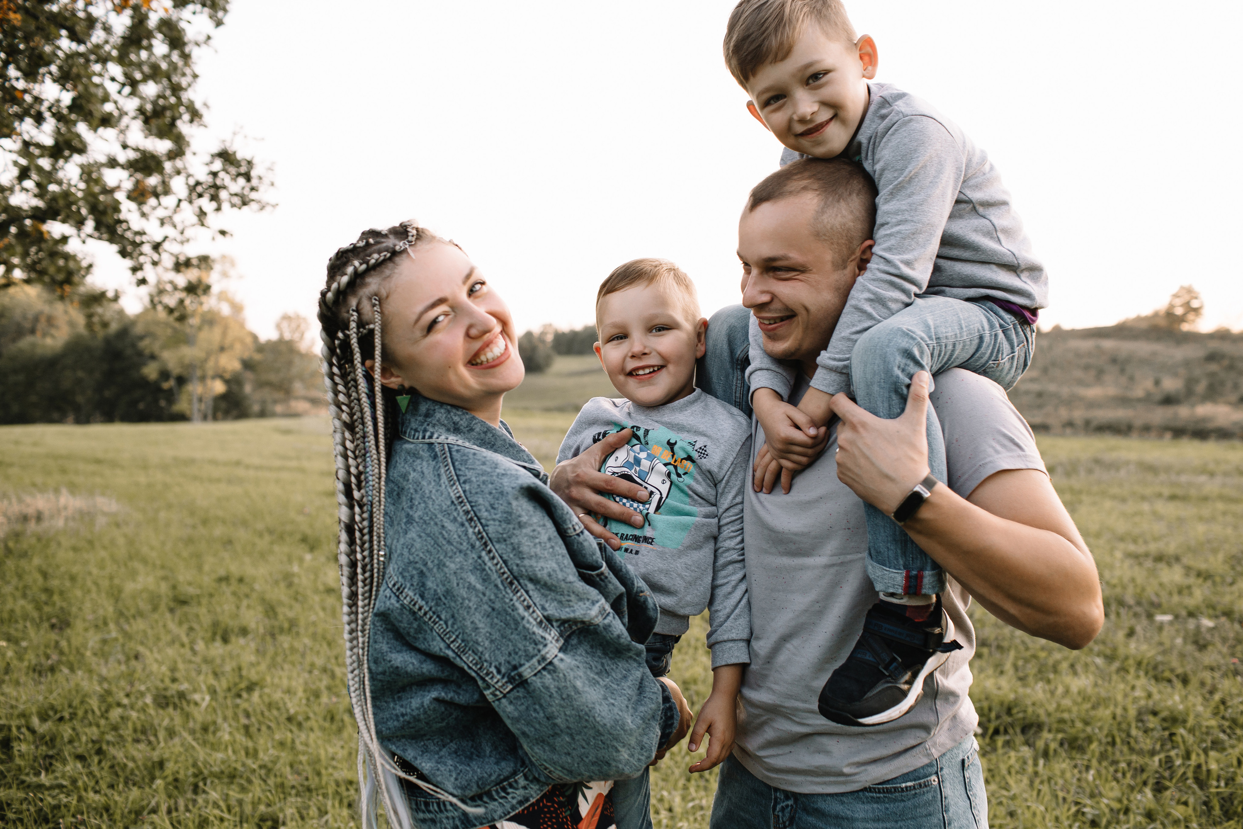 Лера, Антон, Юра и Миша. Яна Тихонова — фотограф в Полоцке, Витебске и Минске