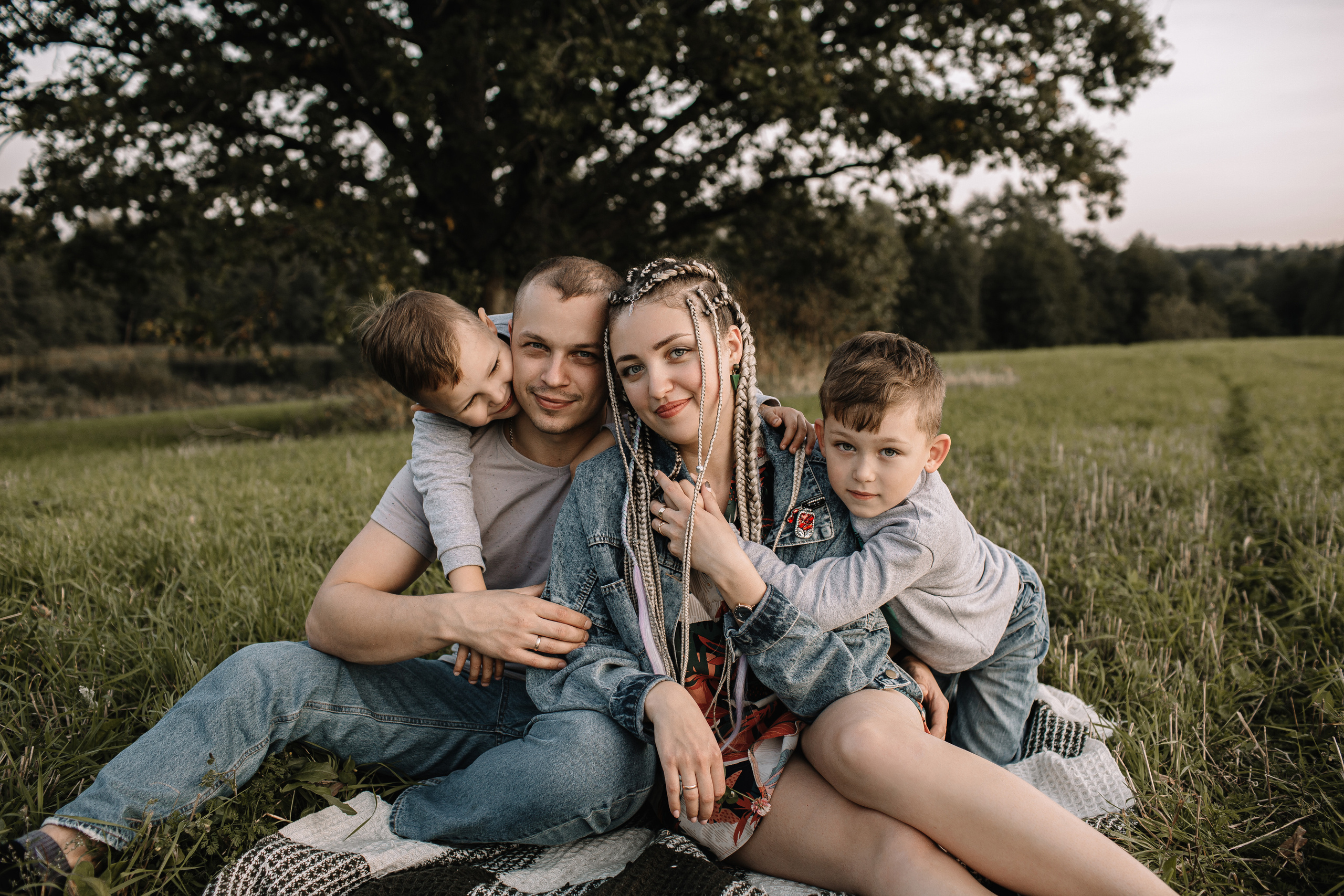 Лера, Антон, Юра и Миша. Яна Тихонова — фотограф в Полоцке, Витебске и Минске