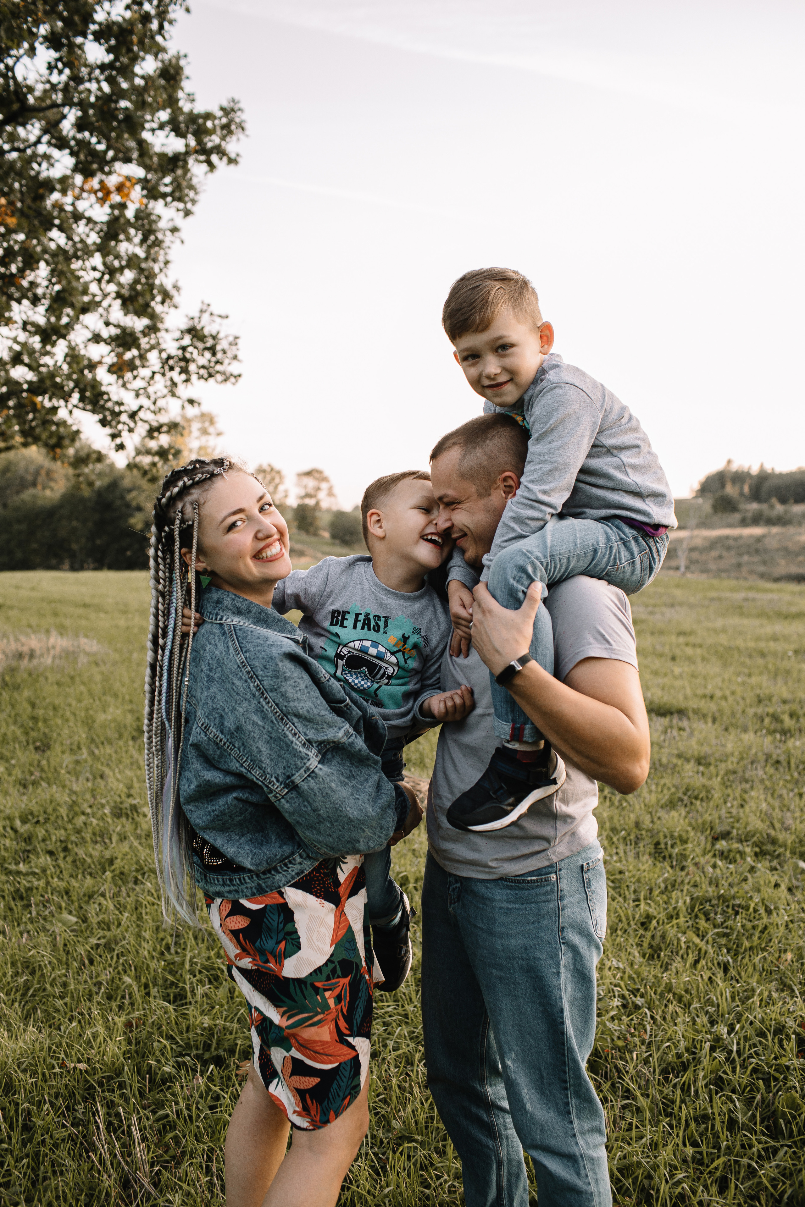 Лера, Антон, Юра и Миша. Яна Тихонова — фотограф в Полоцке, Витебске и Минске