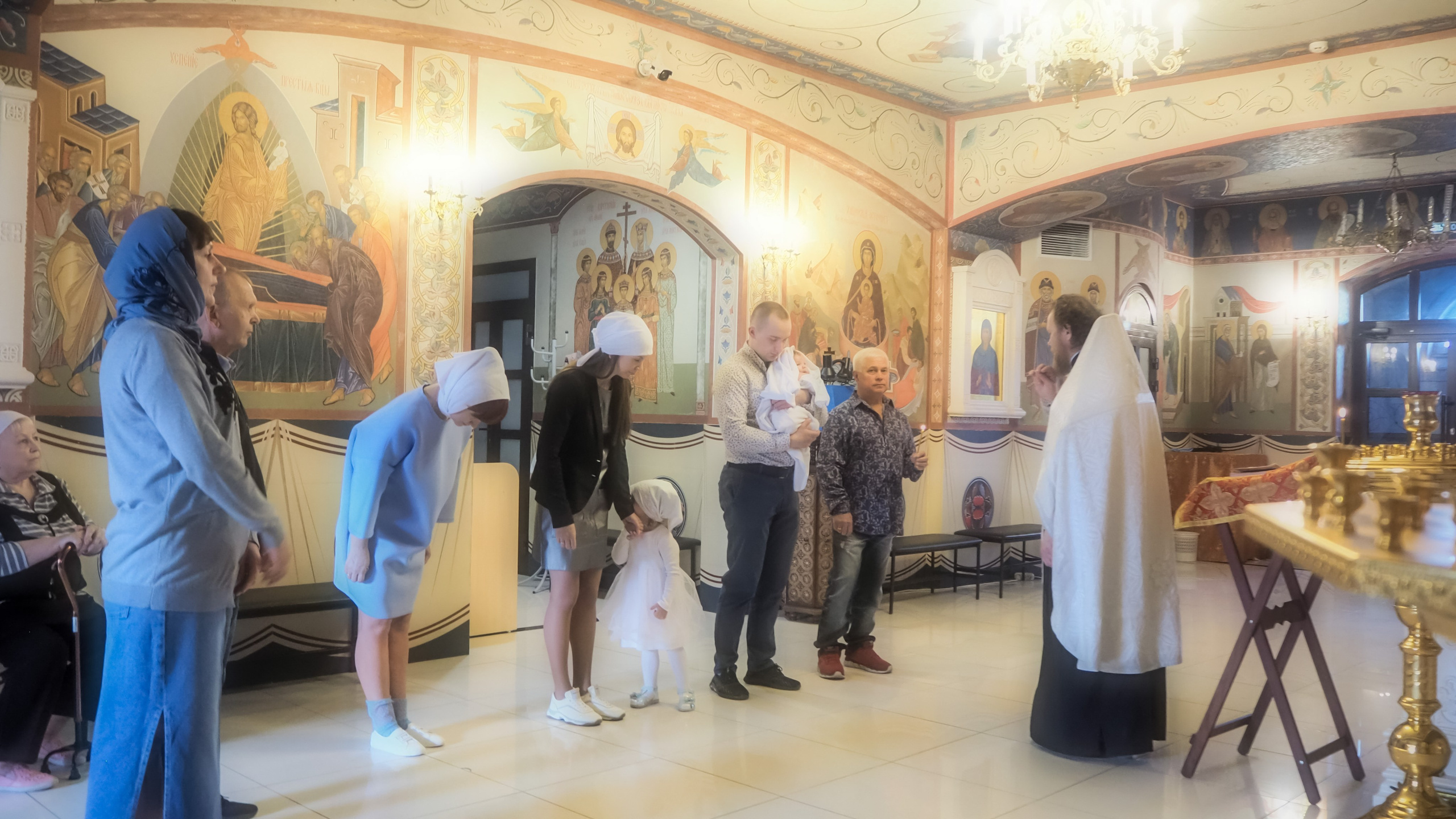 Крещение. Профессиональная коммерческая, промышленная и репортажная фотосъёмка для бизнеса