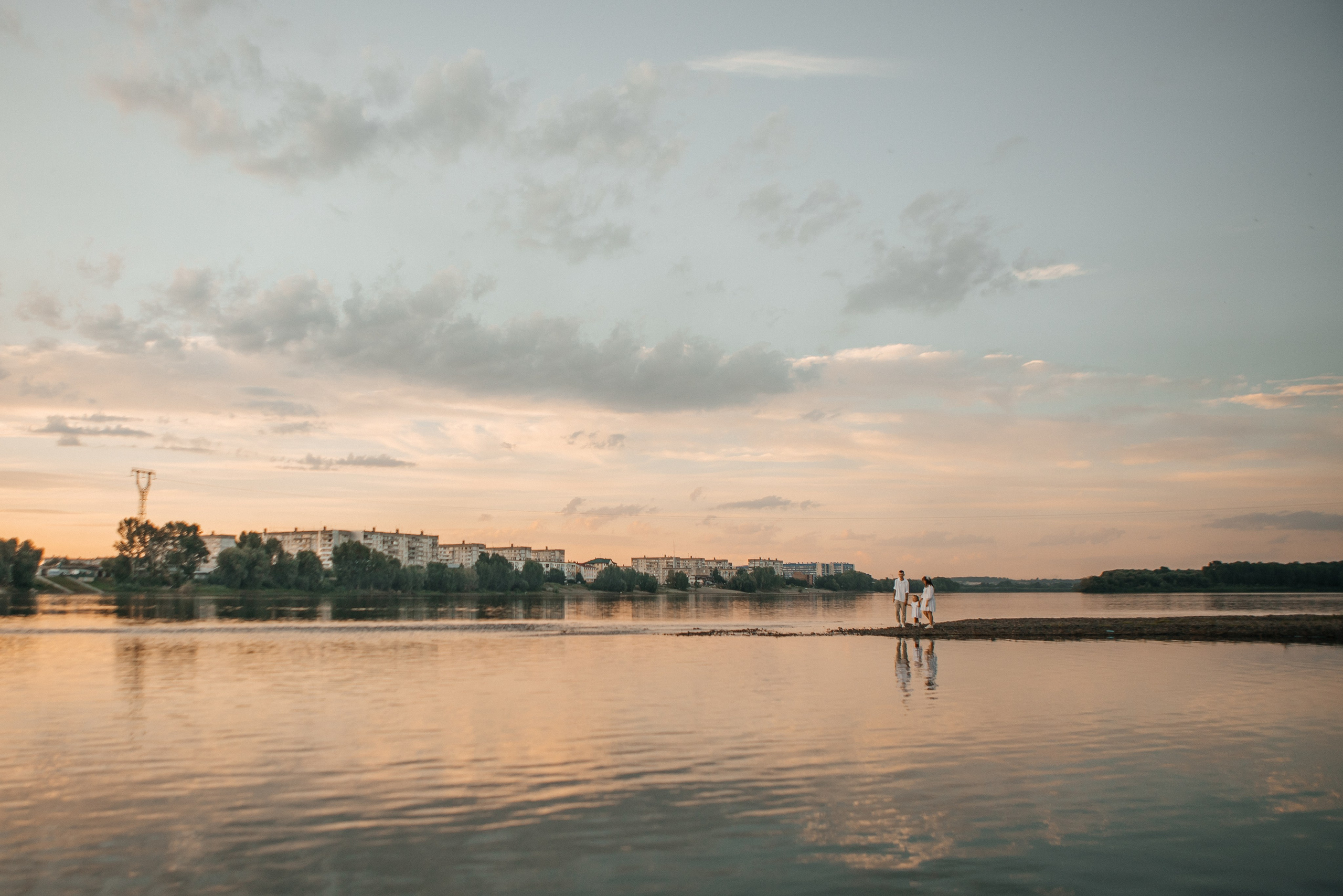 Семейная фотосессия на закате. Дарья Белякова. Свадебный, детский и семейный фотограф в городе Бийск