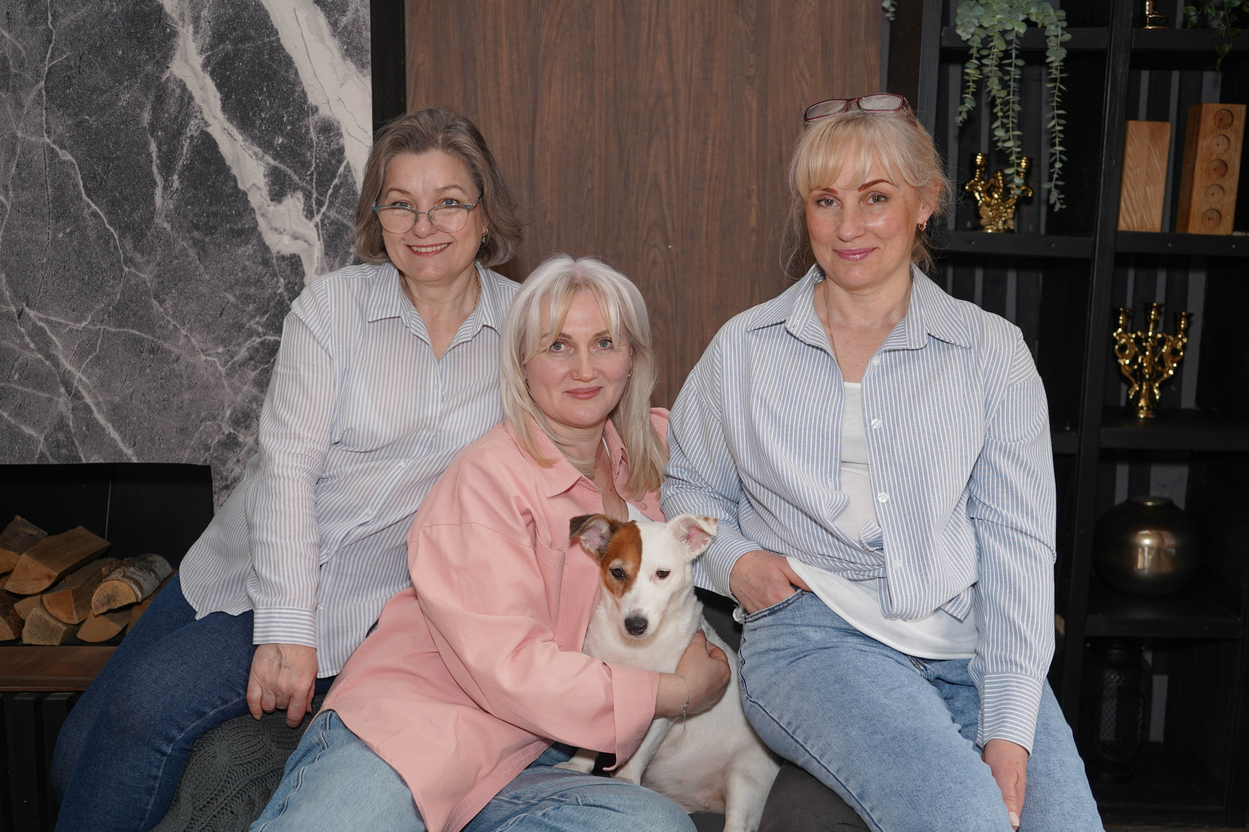 Семейная фотосессия в студии. Главная