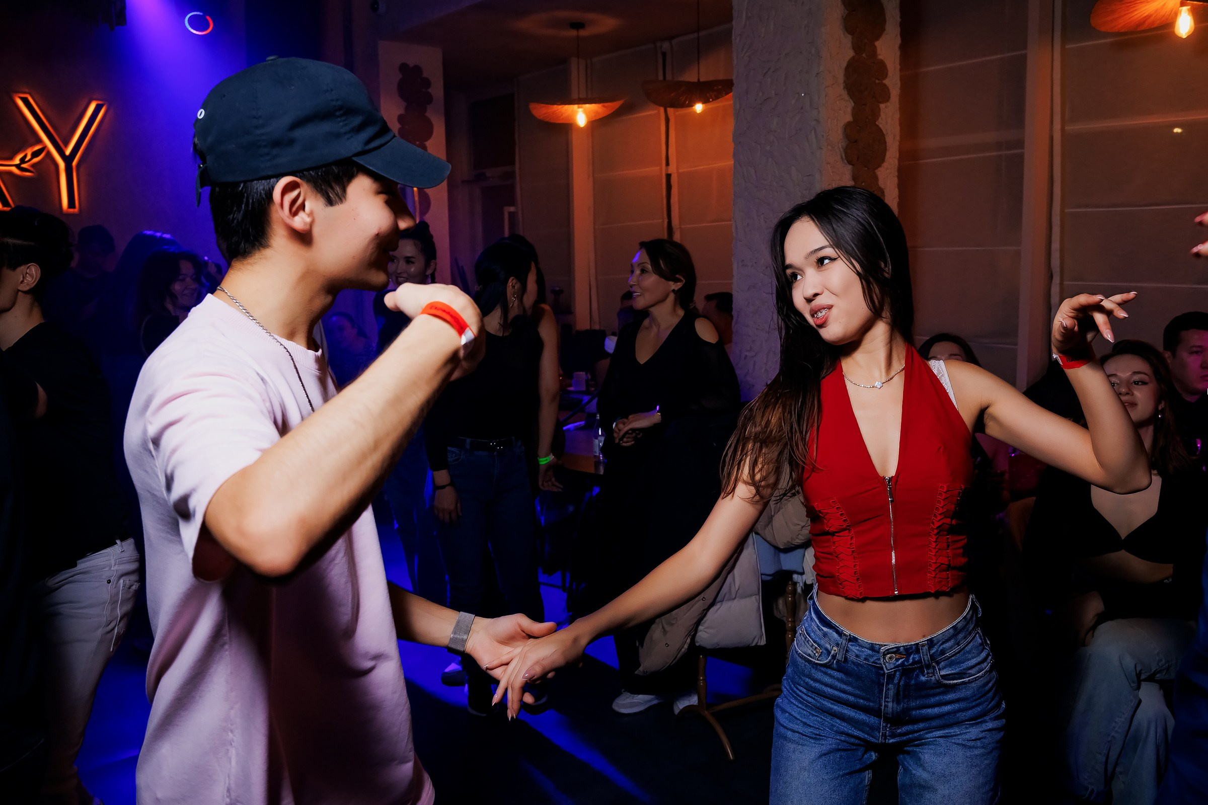 Bachata party. Репортажный фотограф в Алматы Каюпов Сержан
