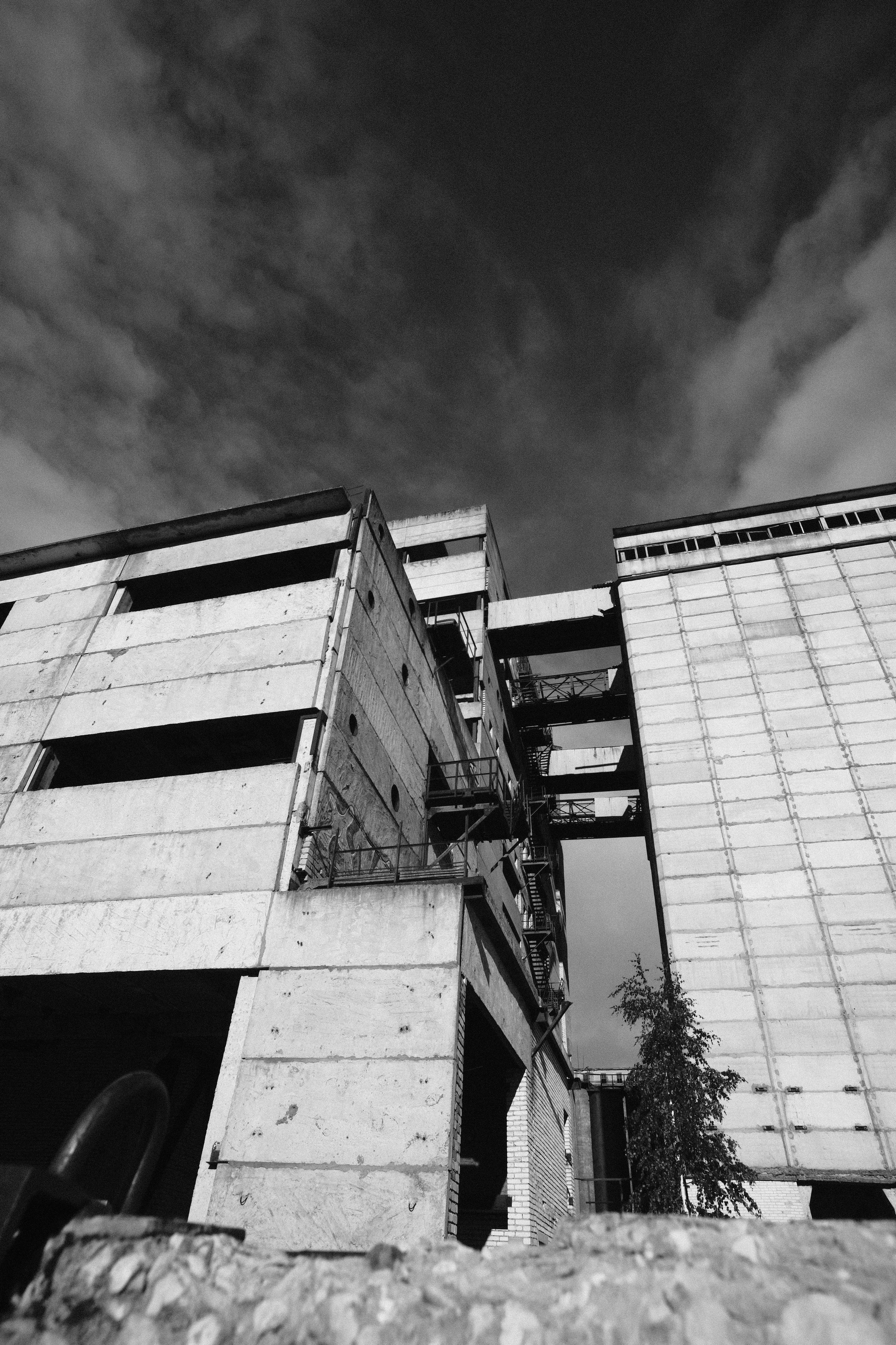 Эстетика забытых мест. Фотограф-любитель из Кирова Андрей Погребняк