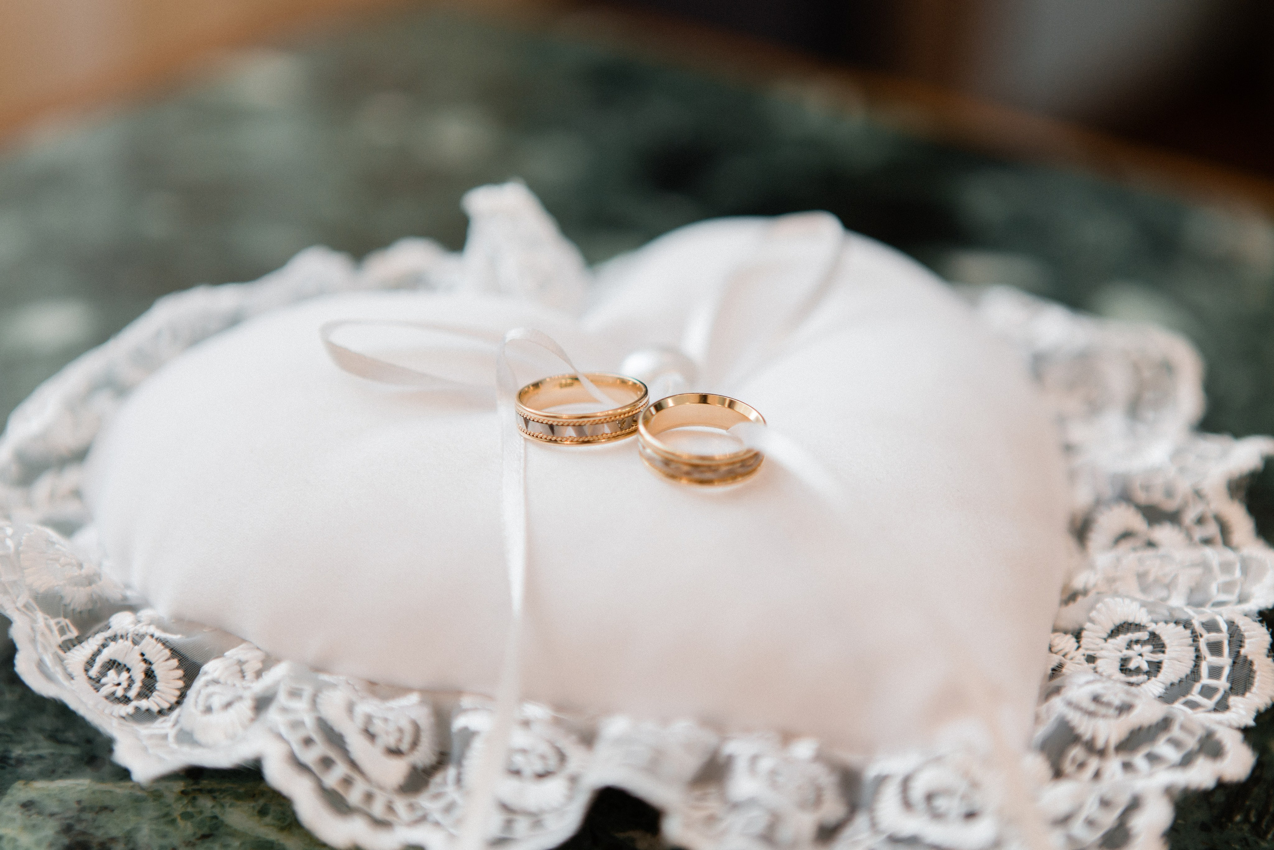 Свадебная фотосессия Сергея и Елены. Наш свадебный день. Видеосъемка и фотосъемка свадеб. Фотограф и оператор на свадьбу. Видеосъемка подкастов, собственная видео-фотостудии. Предметная фотосъемка