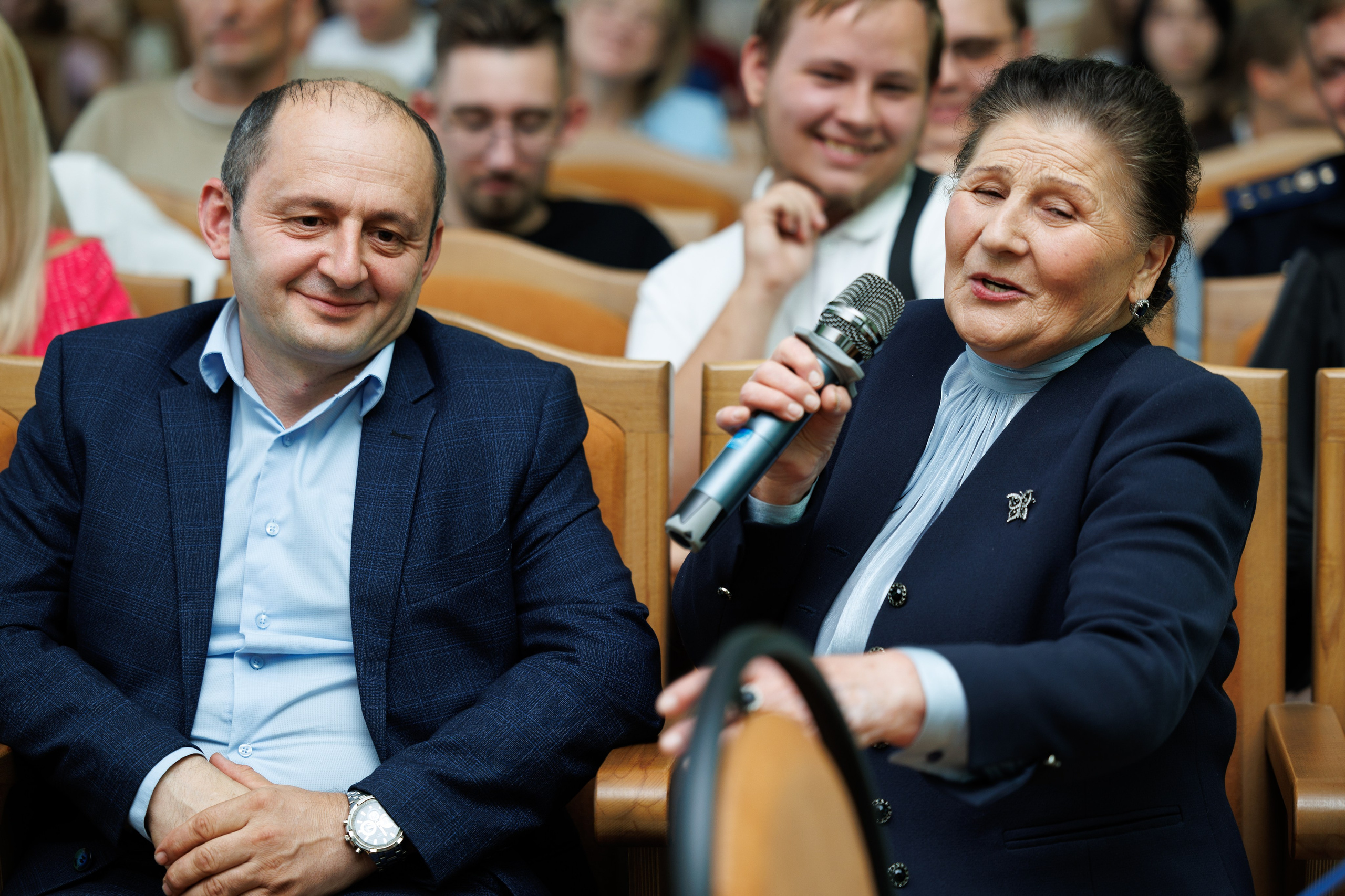 Интеллектуальный праздник «Язык — душа народа» в Никитинской библиотеке. Фотограф в Воронеже Галина Фурсова