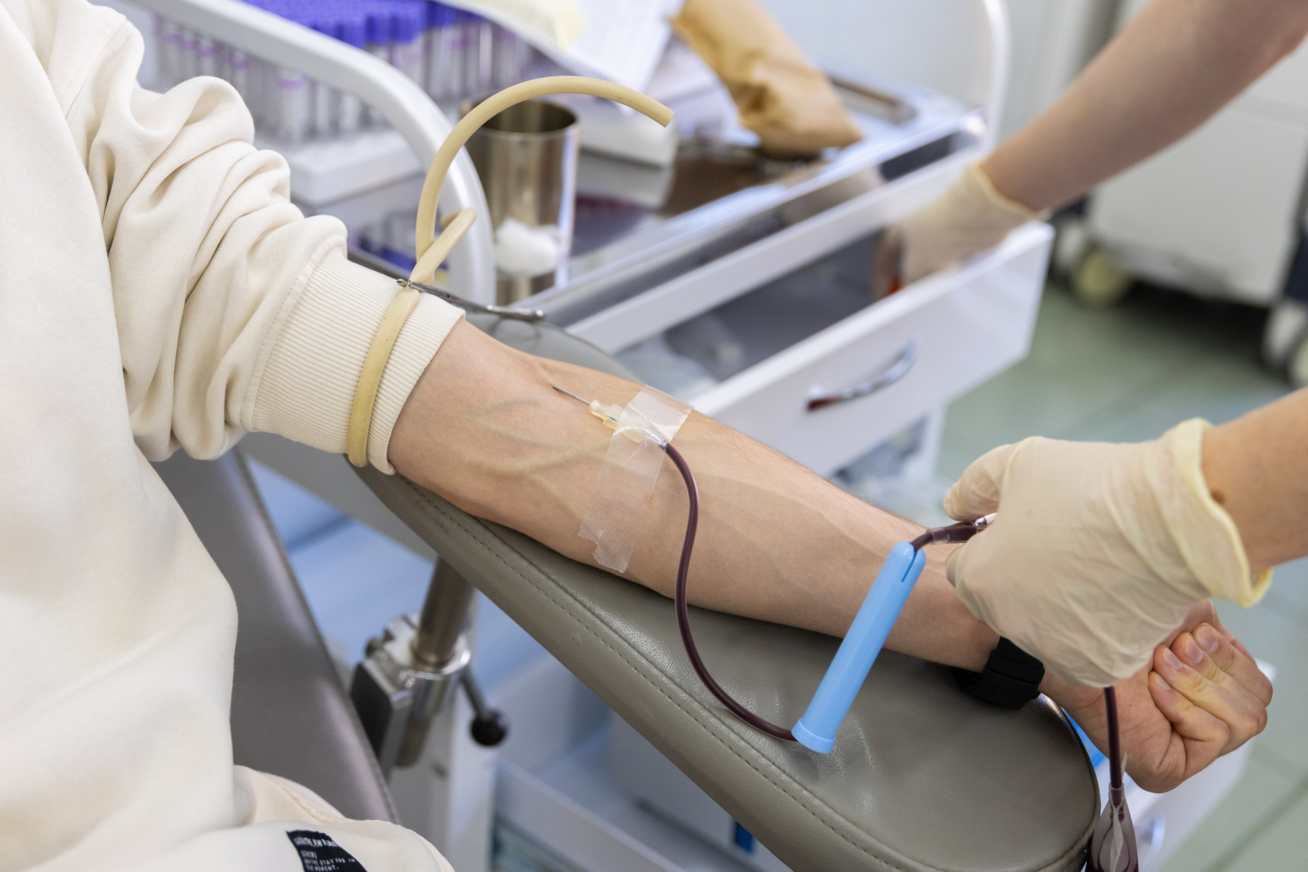 Донорство, краевая станция переливания крови, г. Владивосток. Олег Катакинов| Репортажный фотограф в городе у моря (Владивосток)