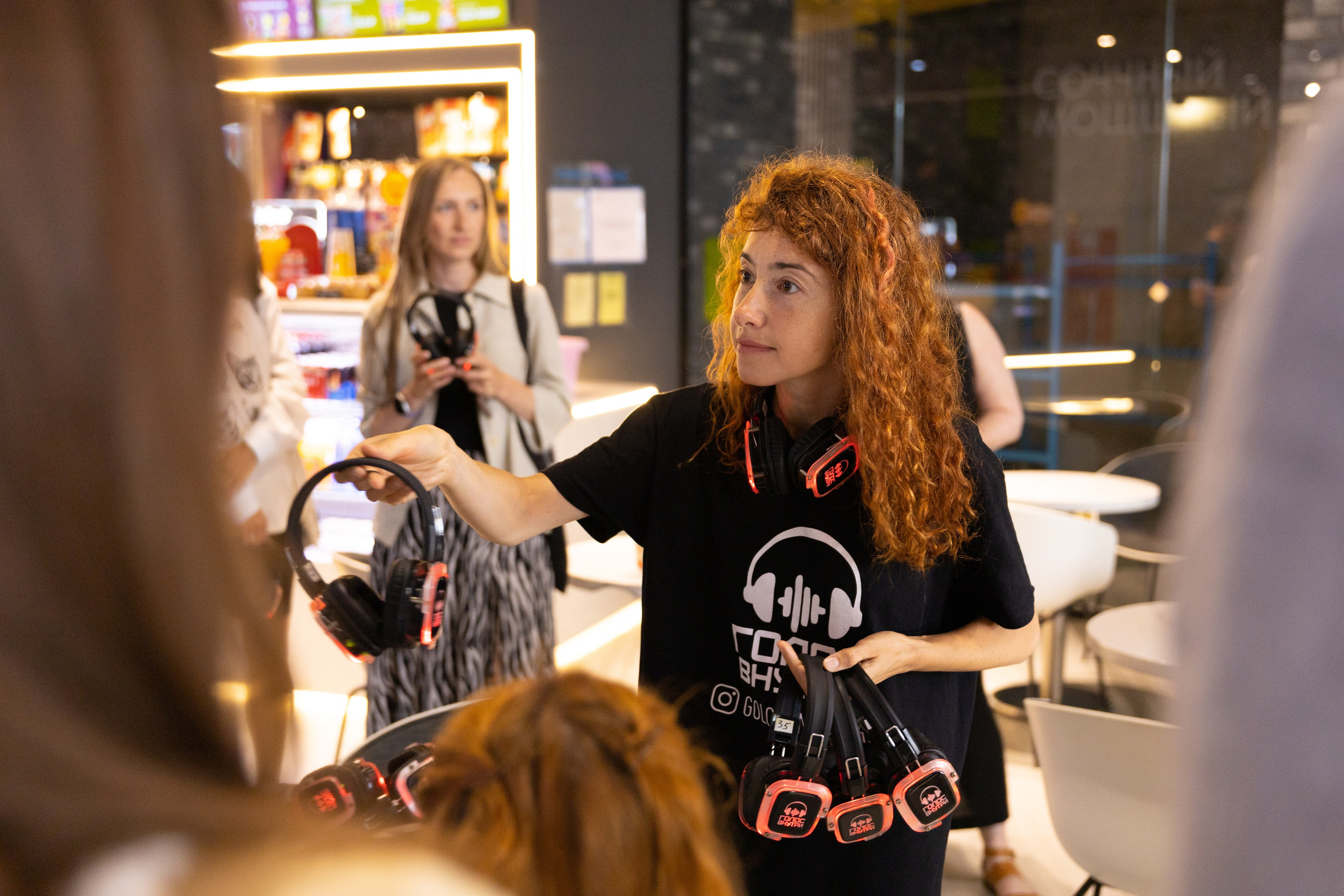 Голос Внутри. Премьера новой иммерсивной прогулки Владивосток 3000. Олег Катакинов| Репортажный фотограф в городе у моря (Владивосток)