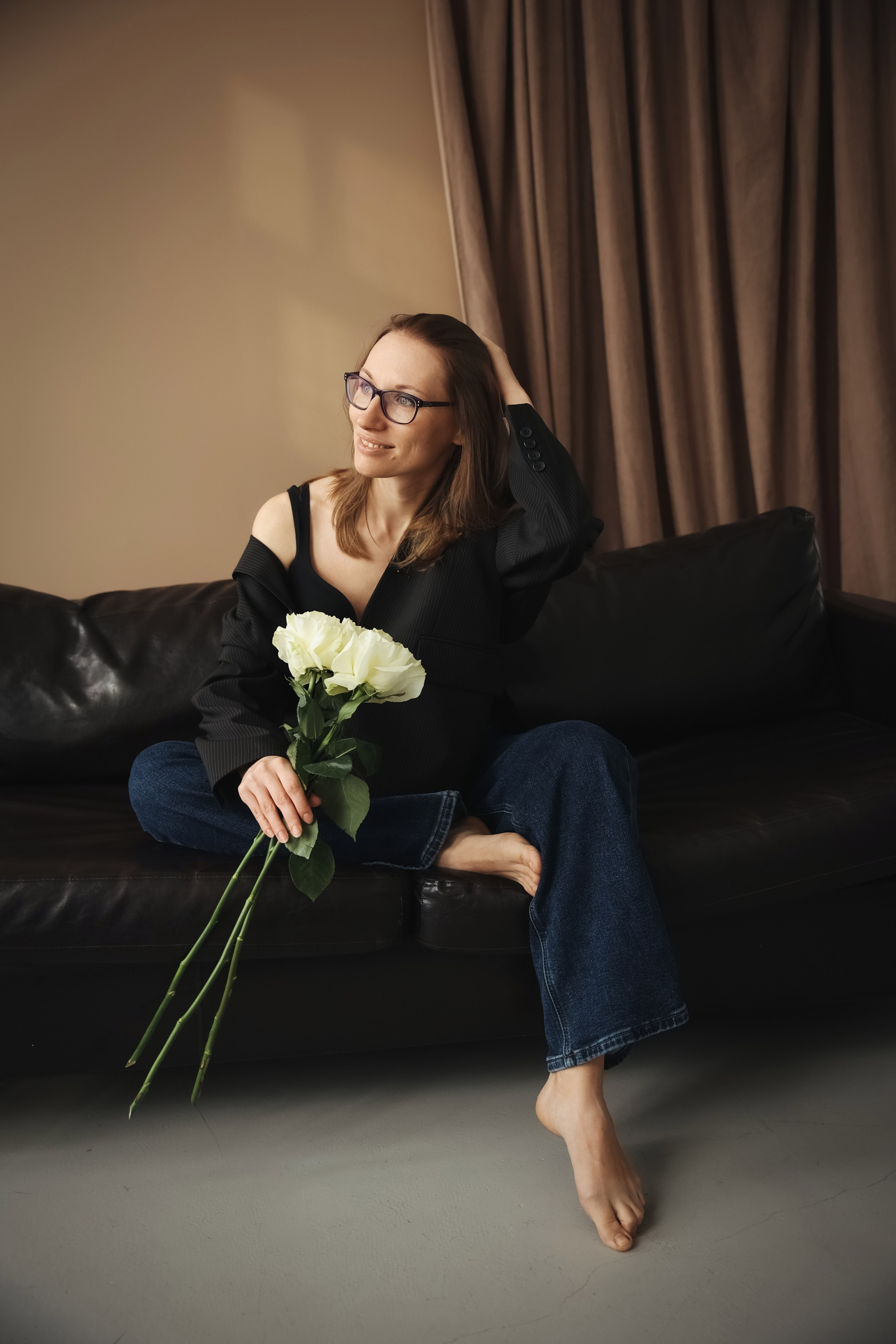 Индивидуальная фотосессия для девушки Женская фотосессия в студии. Фотограф Владимир Москва