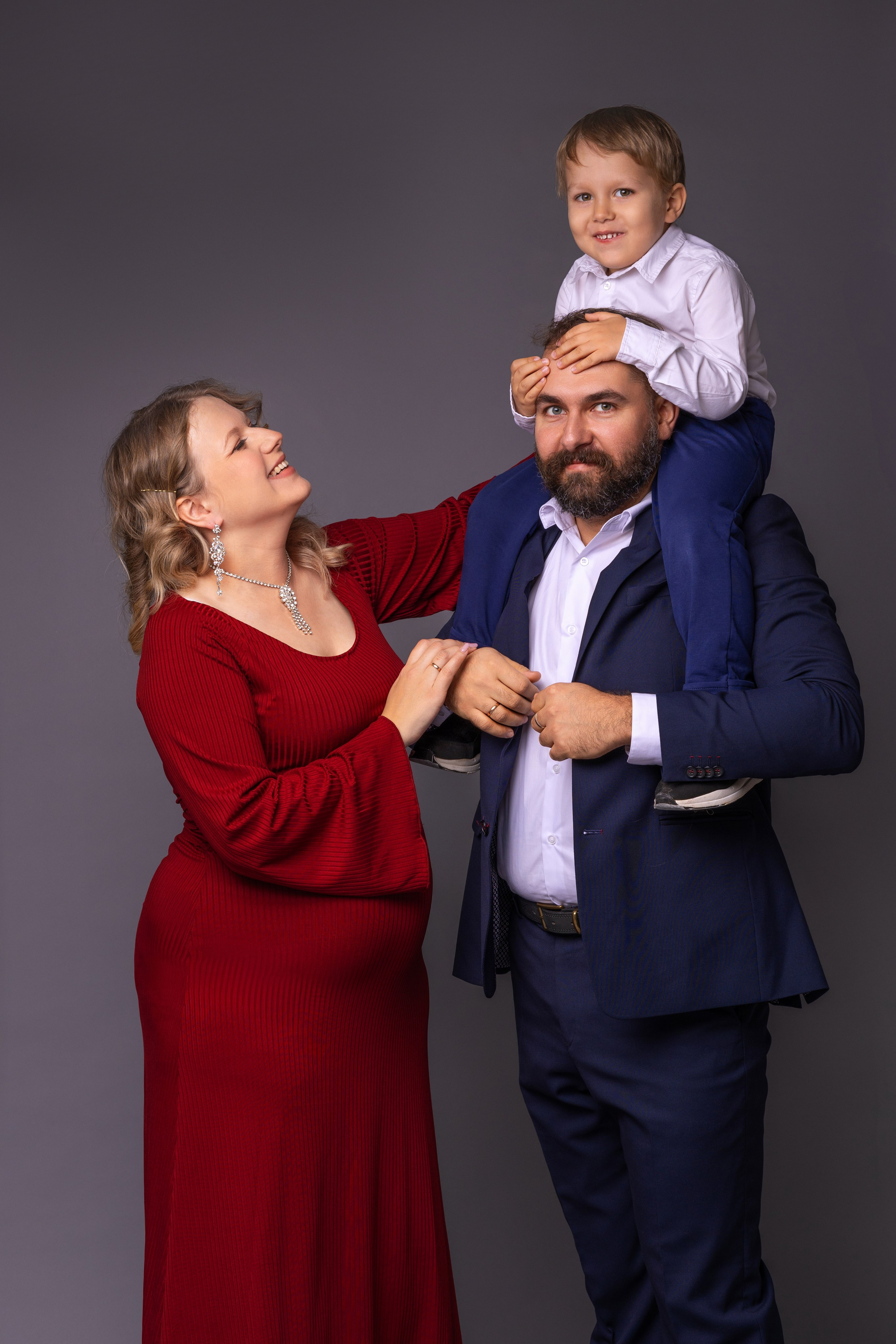 Семейная в студии. Семейный фотограф в Дзержинске Наталья Лаэтина