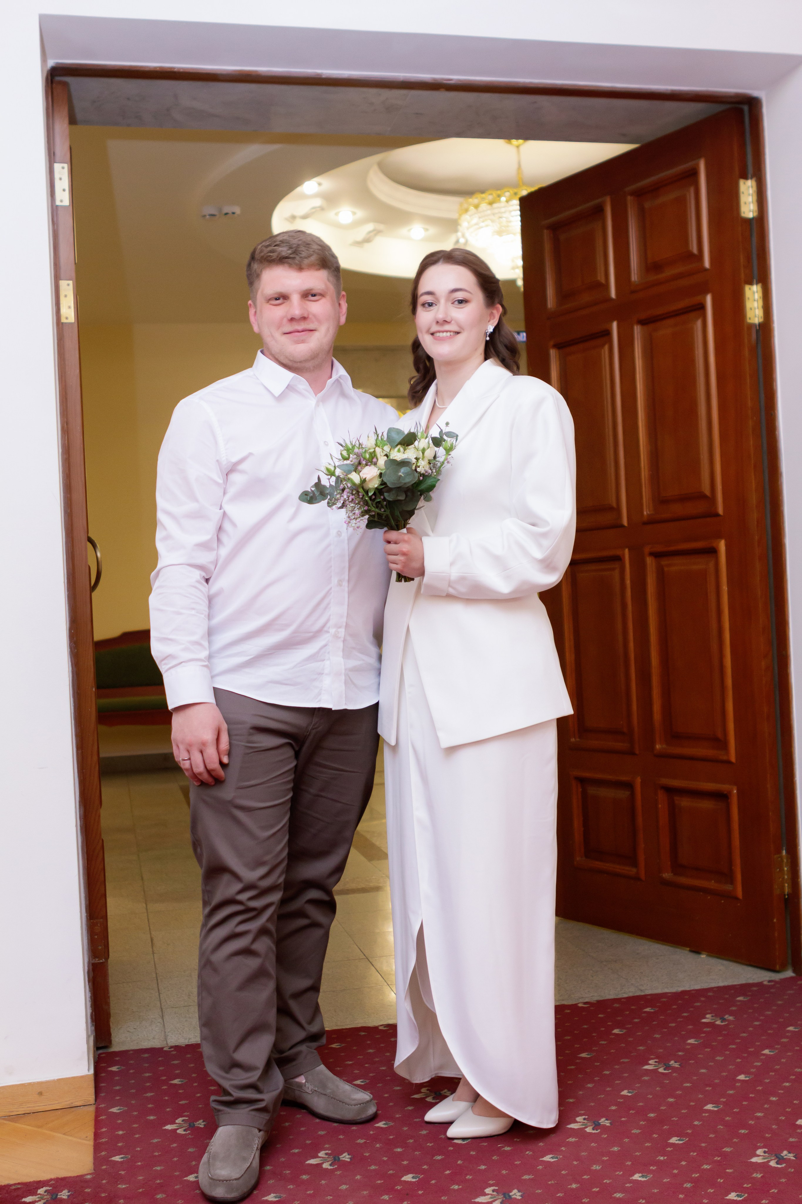 Никита и Елизавета. Свадебная фотосъёмка в ЗАГСе, Екатеринбург. Фотограф в Екатеринбурге Пойгина Елена